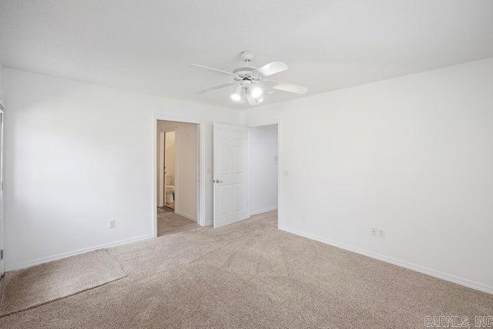 329  Scott Ln  Russellville, AR