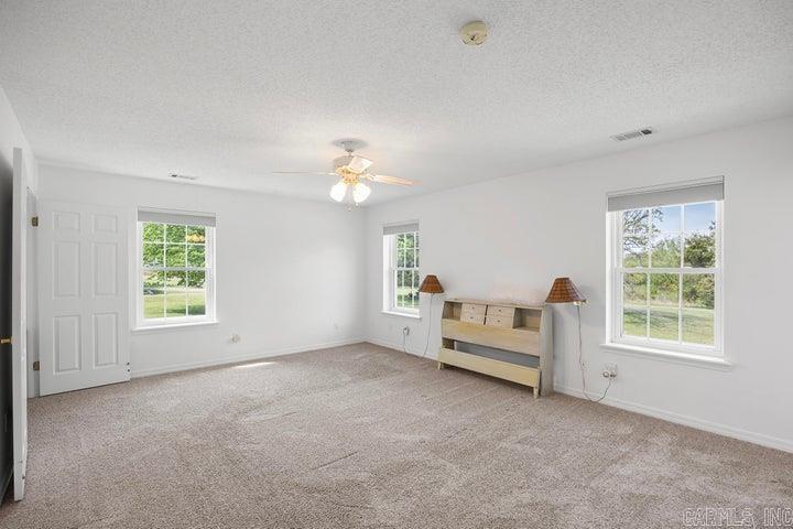 329  Scott Ln  Russellville, AR