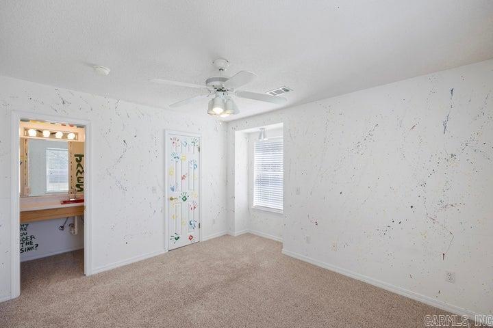 329  Scott Ln  Russellville, AR