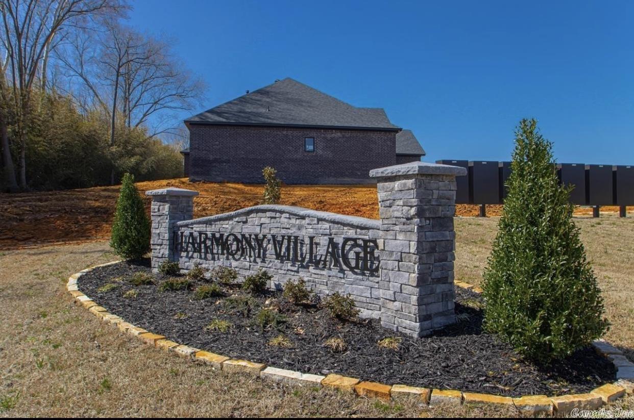 122  Harmony Village  Haskell, AR
