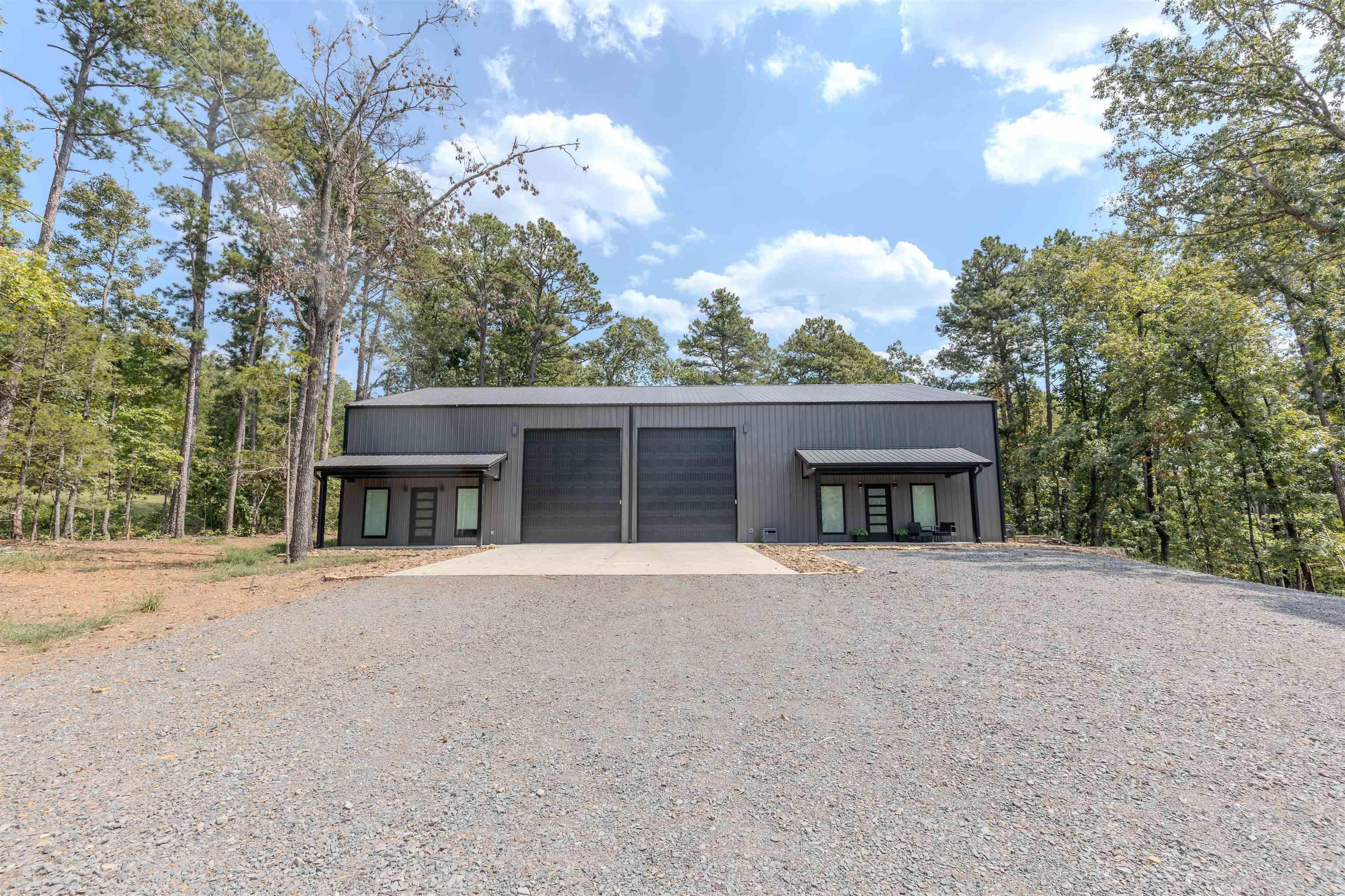 211  Woodland Shores  Clinton, AR