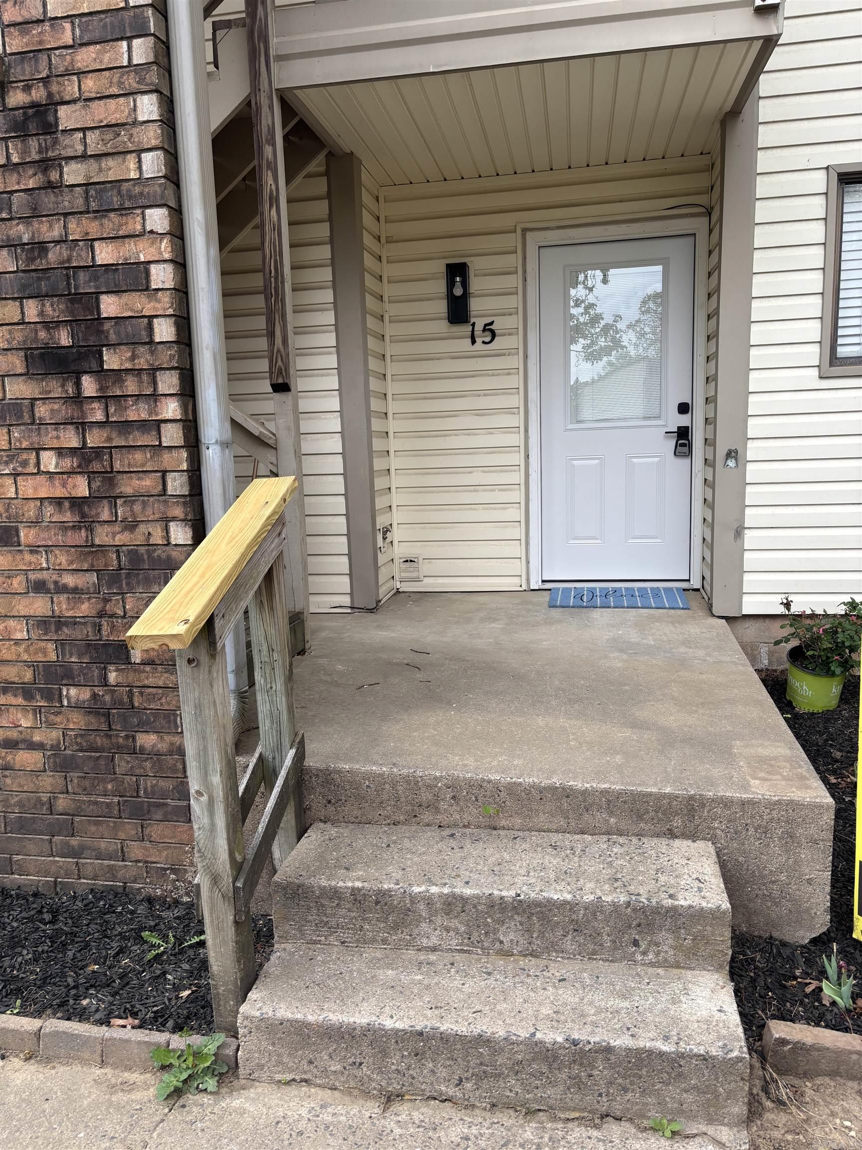 101  Pine FOREST D-15  Maumelle, AR