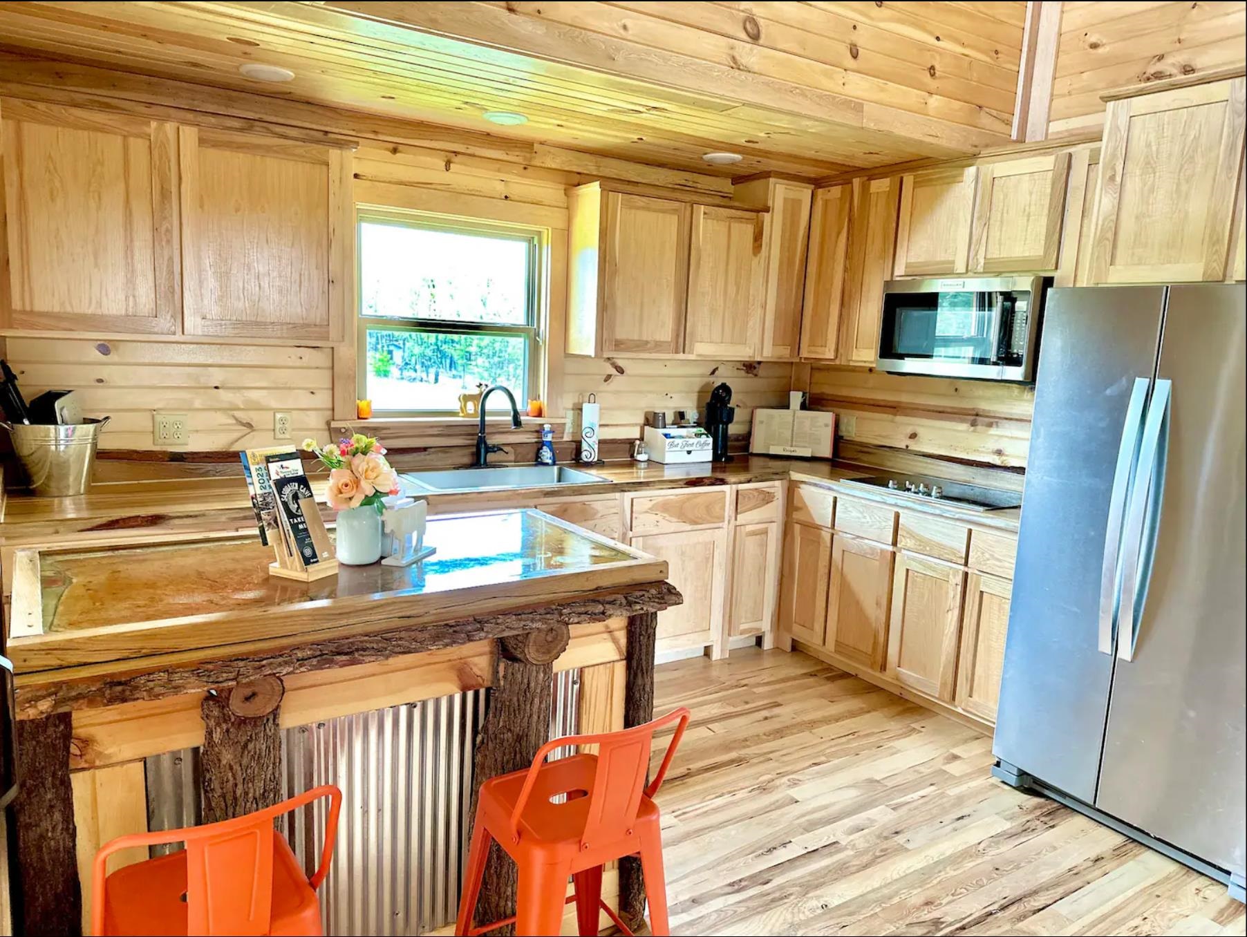 758  J Lynne Drive  Mountain View, AR