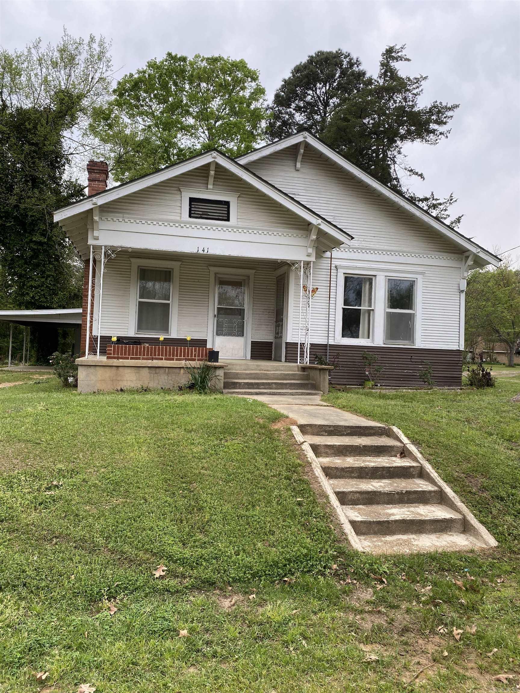 141 N Church  Mineral Sprs., AR