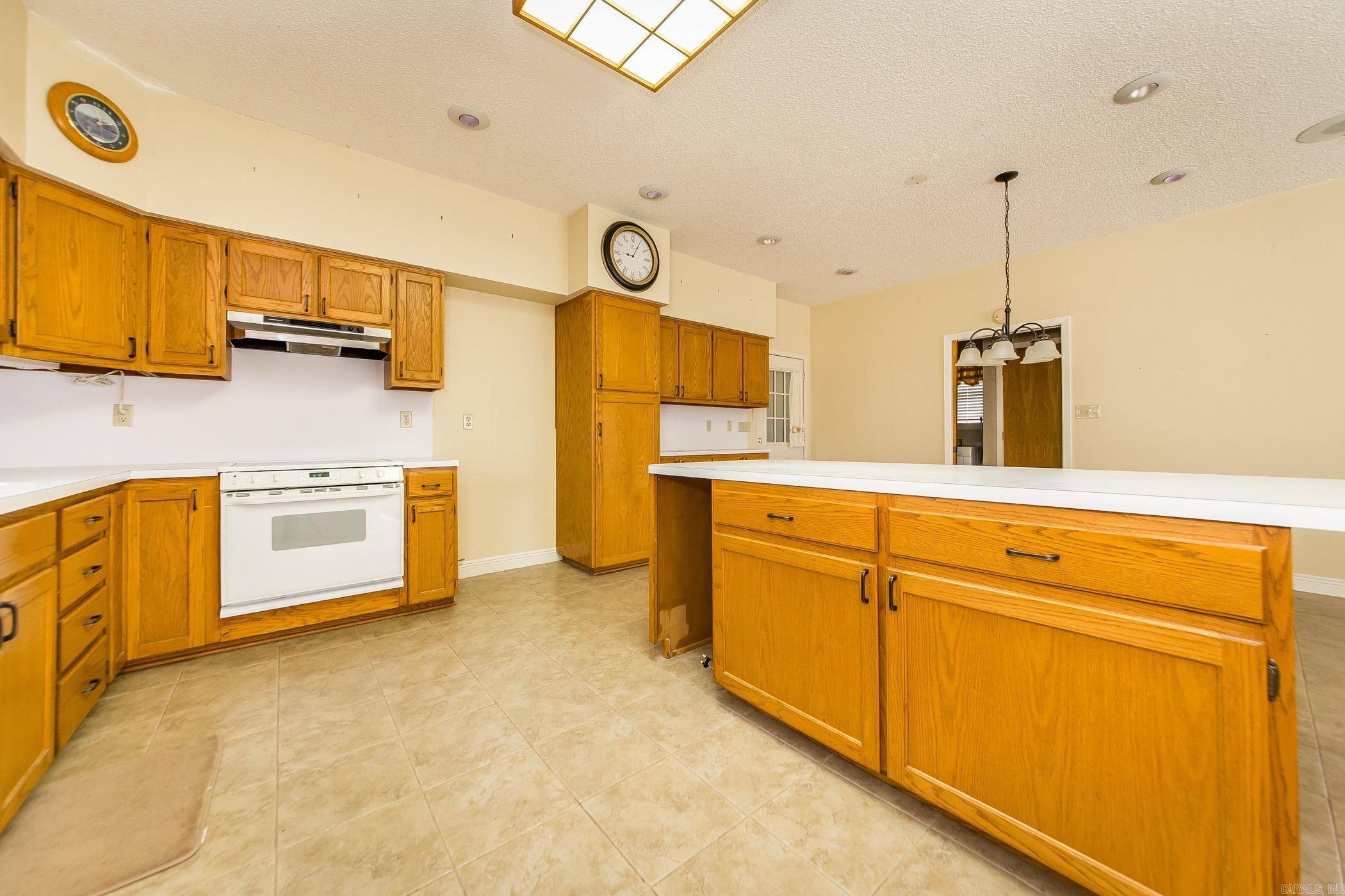 120  Edgemere  Fairfield Bay, AR