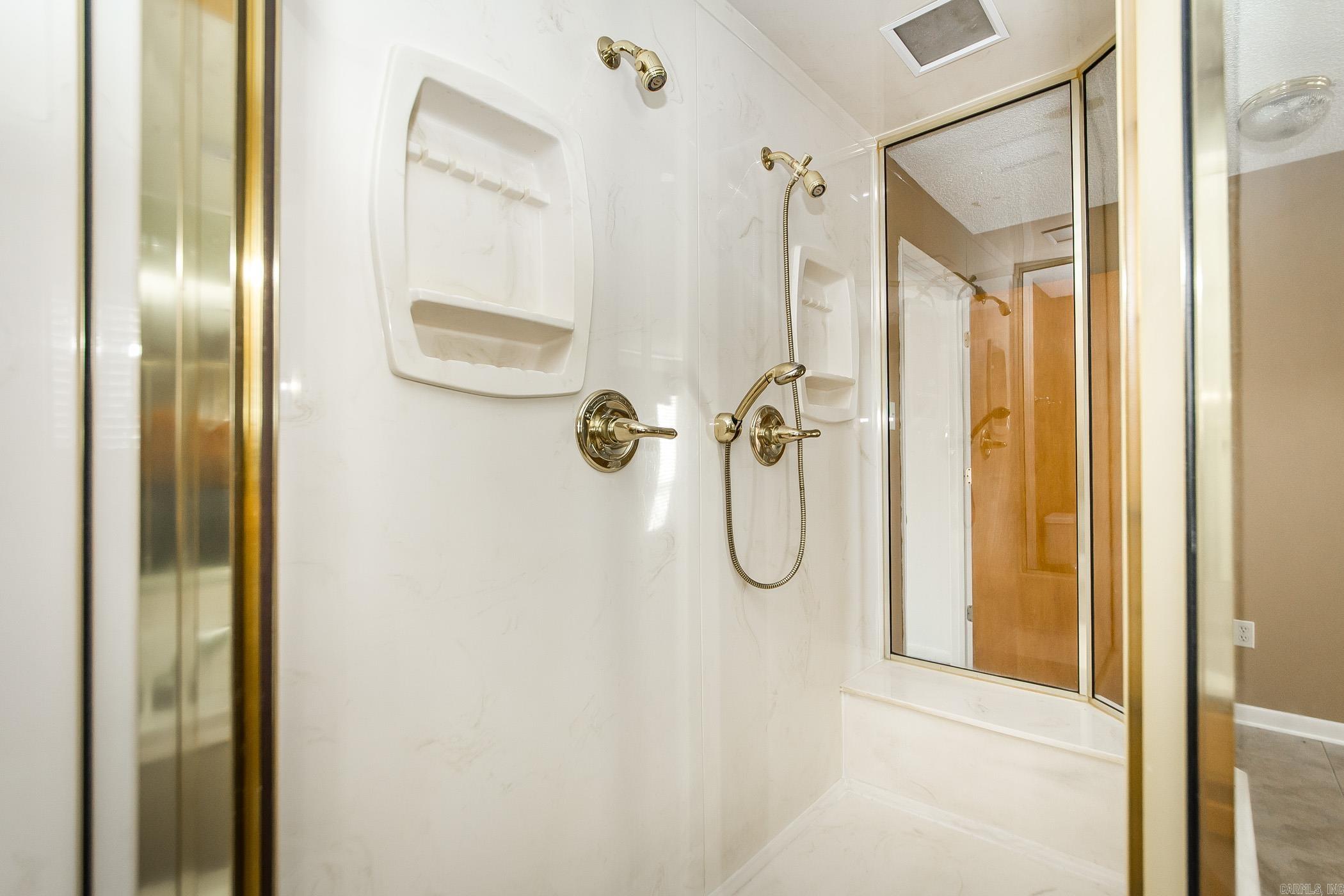 120  Edgemere  Fairfield Bay, AR