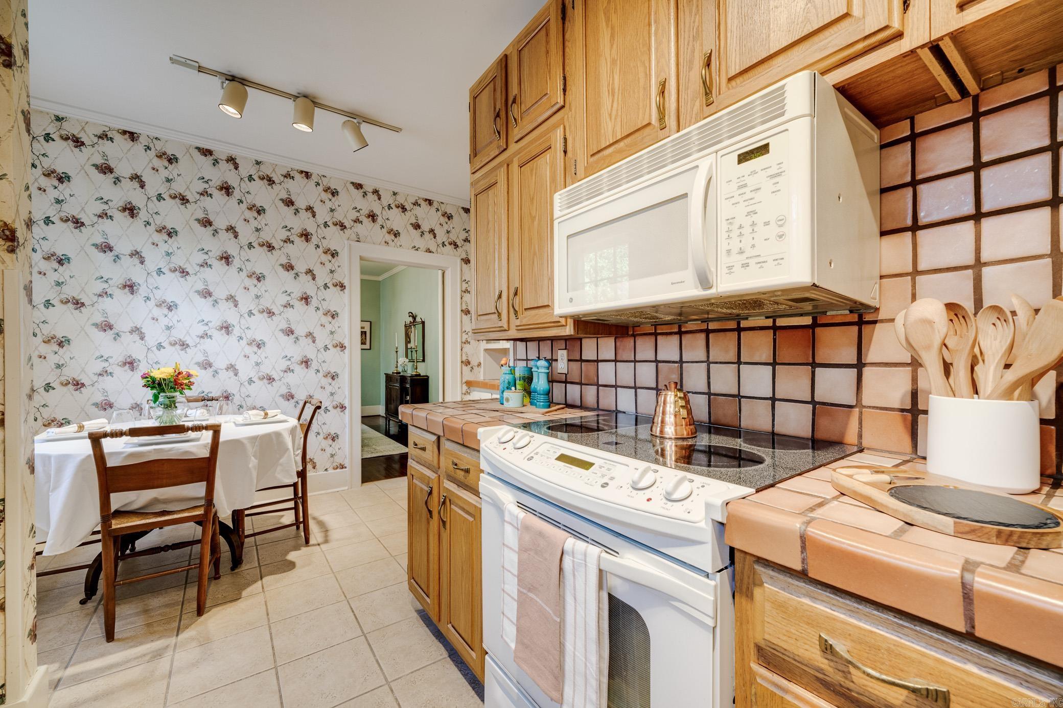 1826  N Monroe  Little Rock, AR