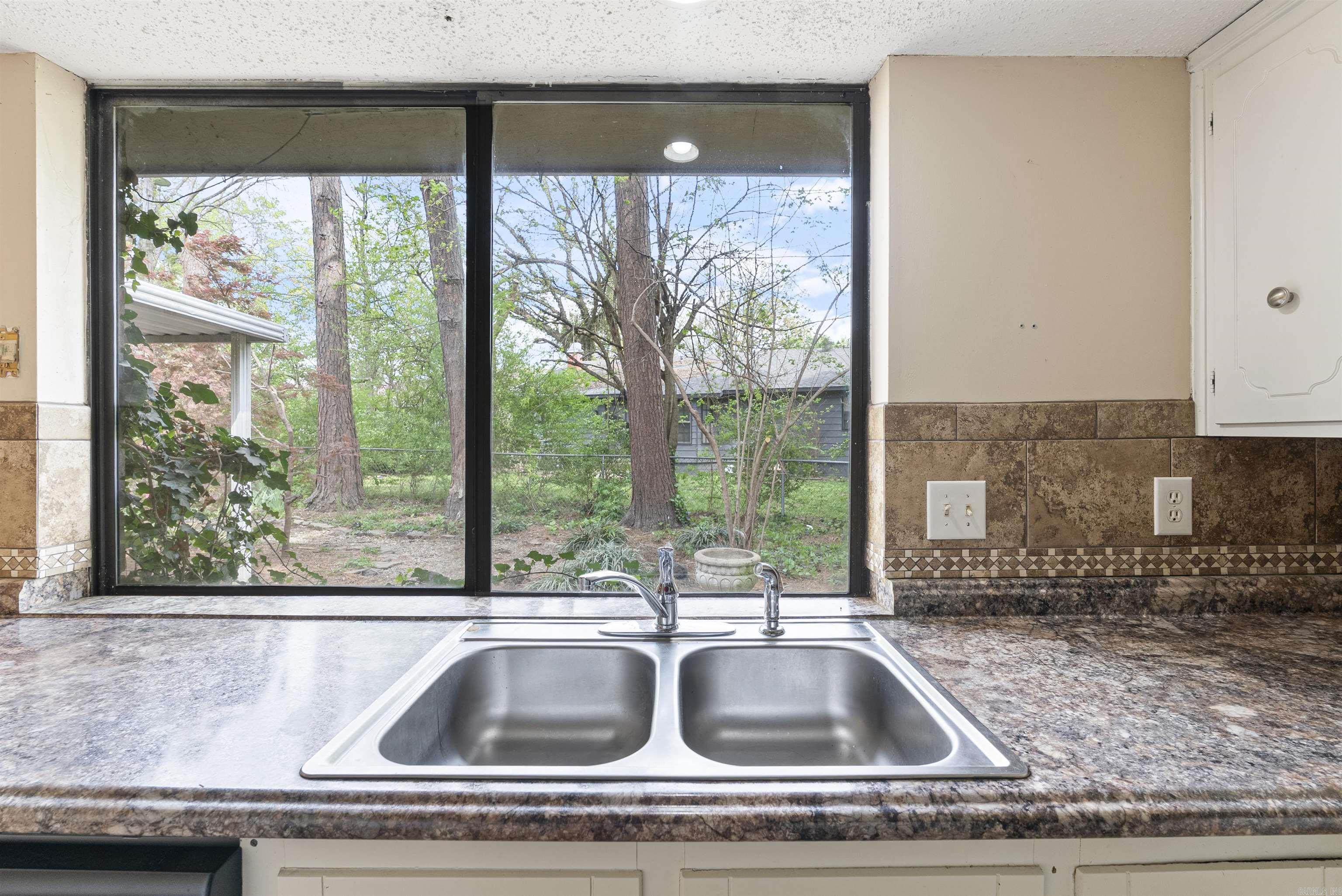 15  Cherryridge  Jacksonville, AR