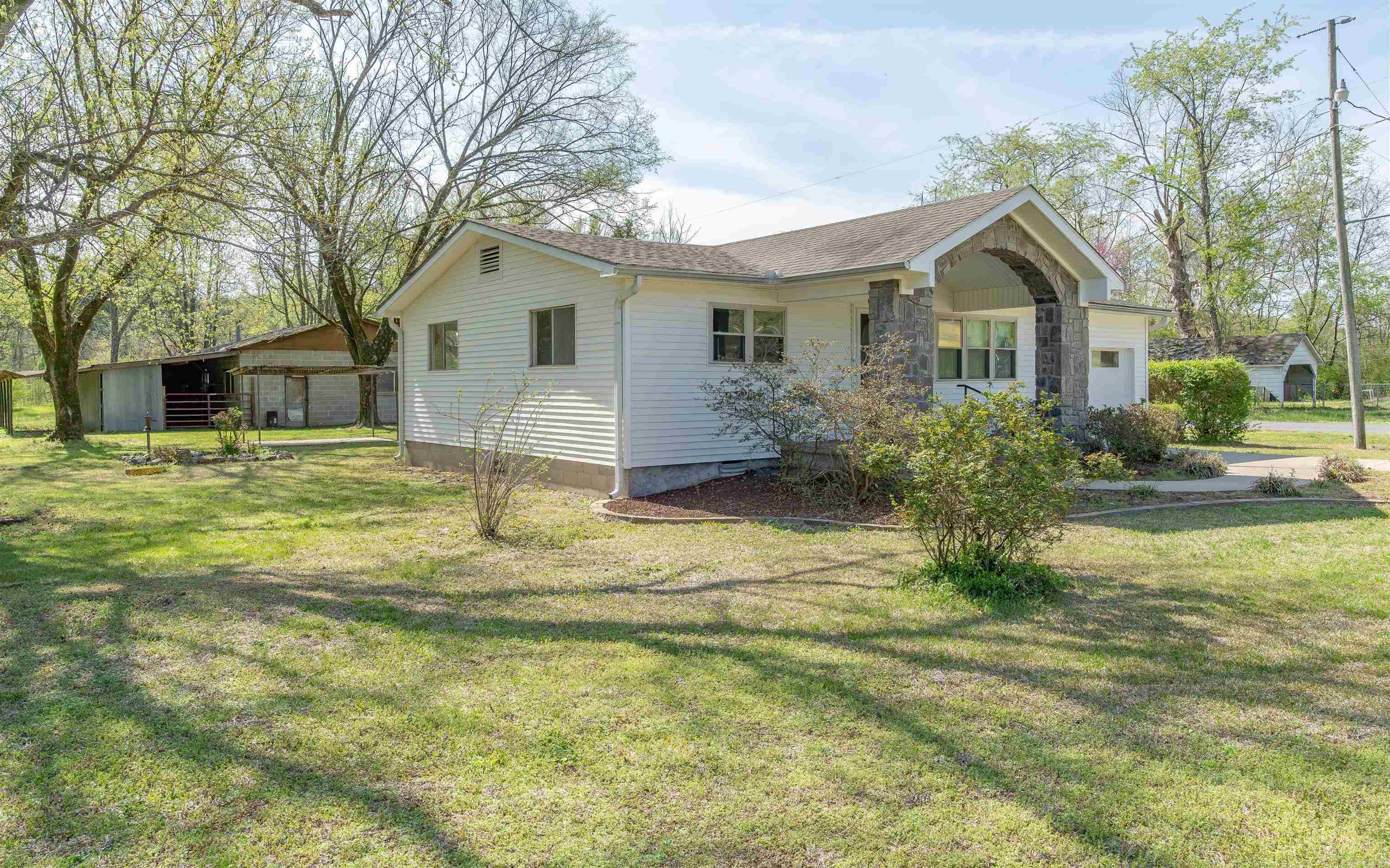 1660  Deerpark  Hot Springs, AR