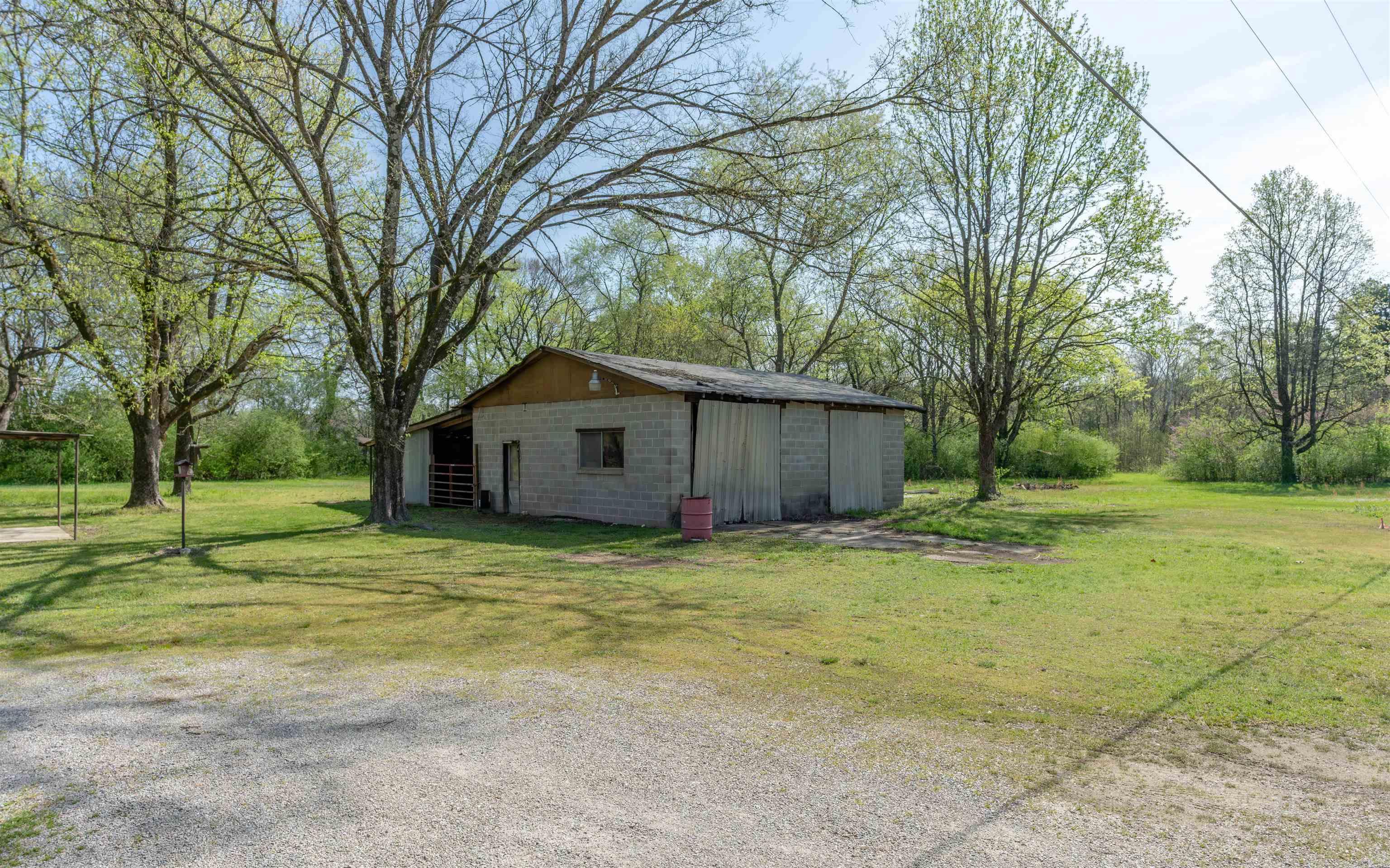 1660  Deerpark  Hot Springs, AR