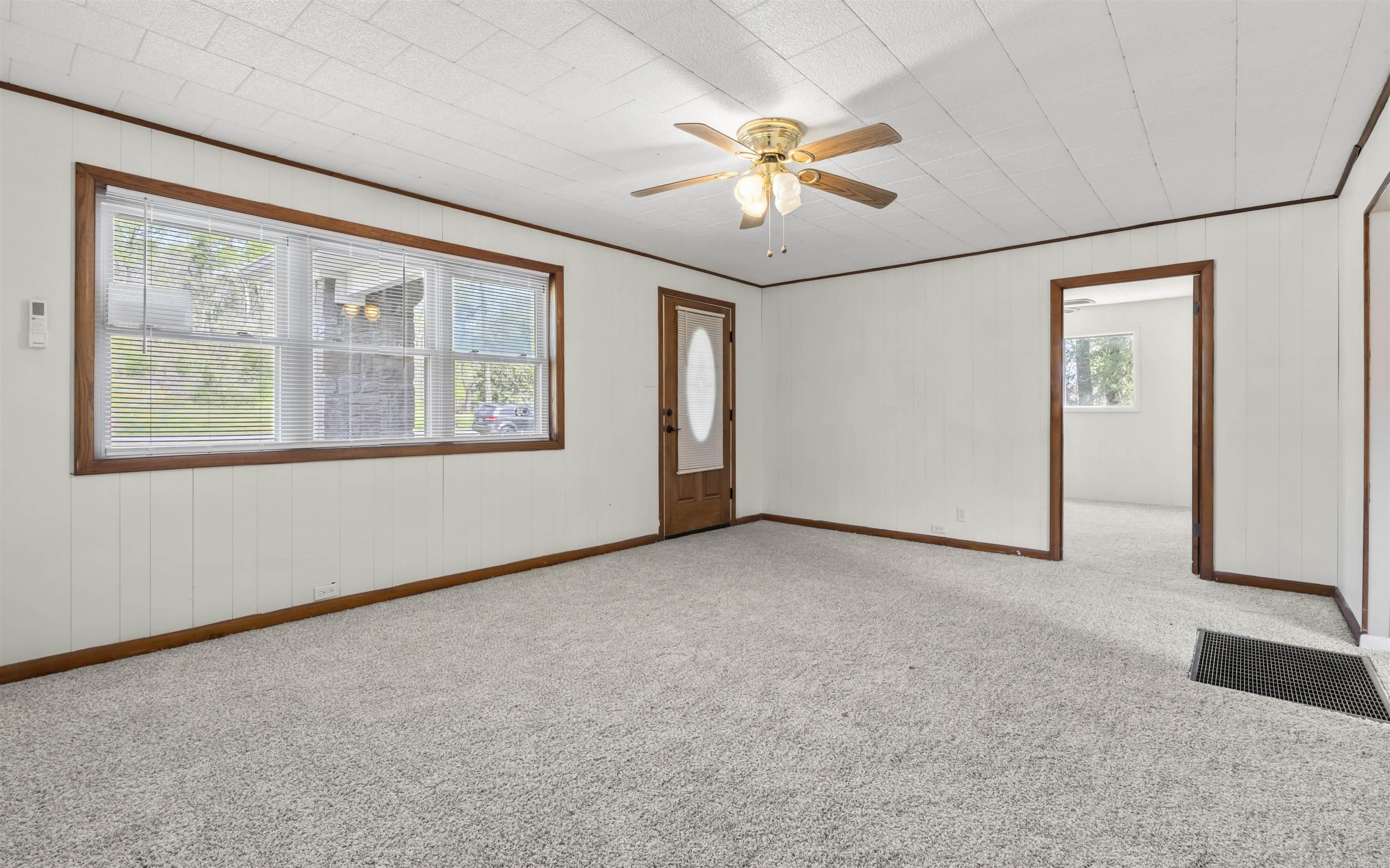 1660  Deerpark  Hot Springs, AR