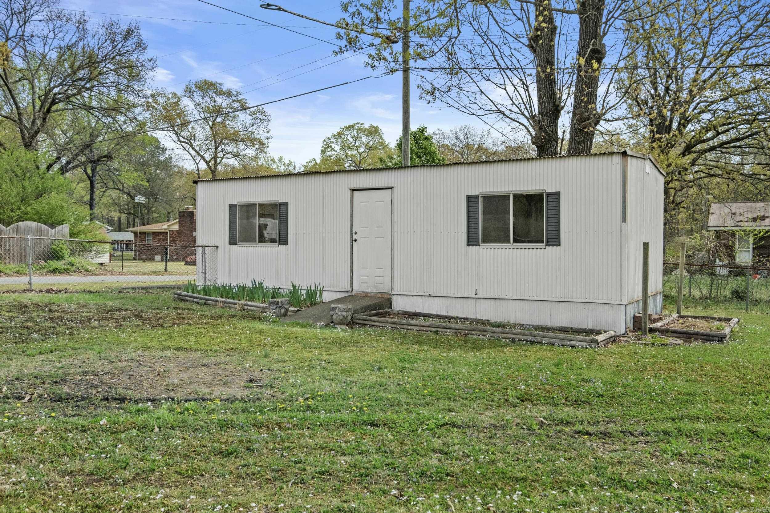 28  Sheraton Oaks  Sherwood, AR