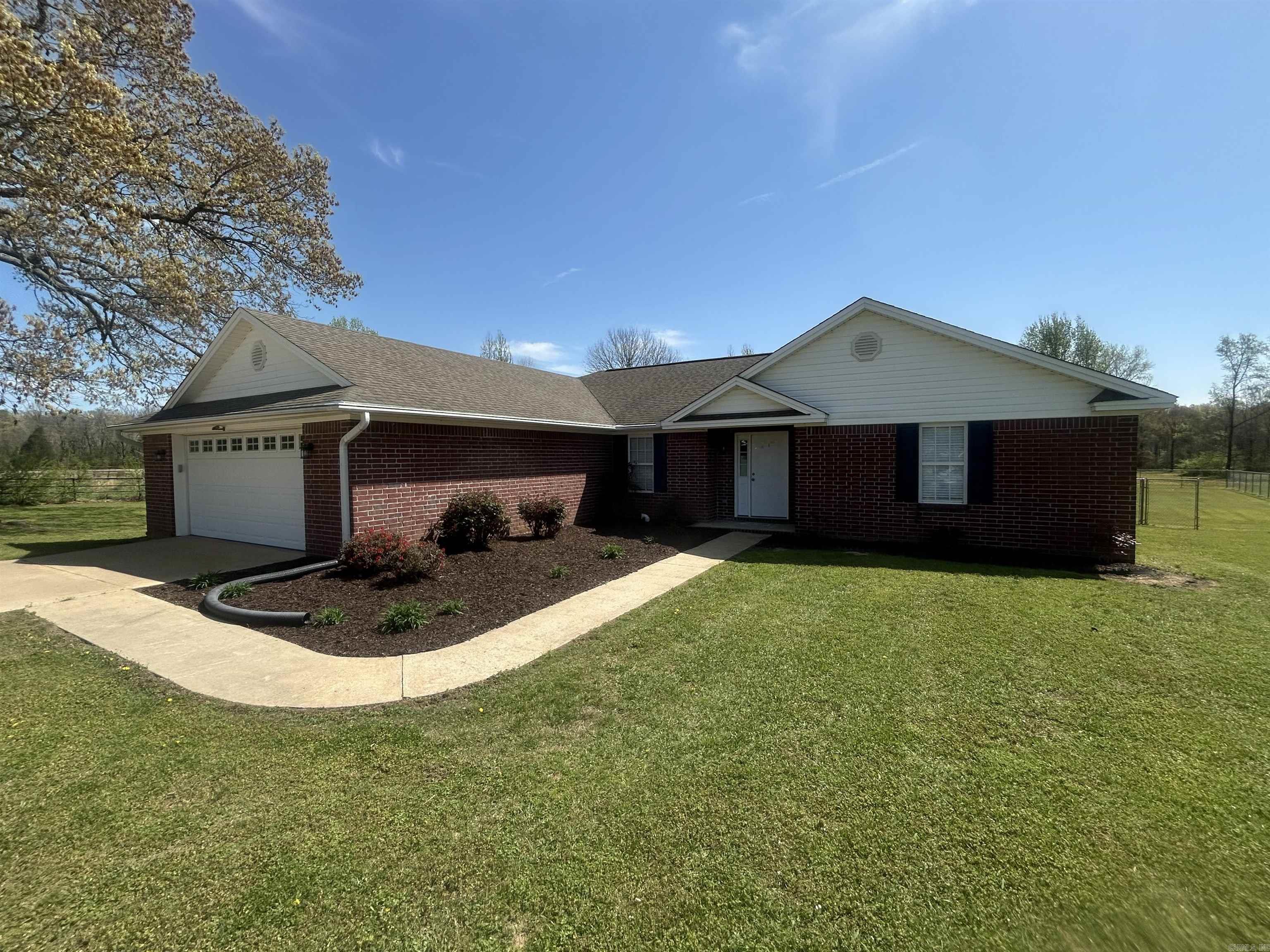 105  Centerview  Searcy, AR