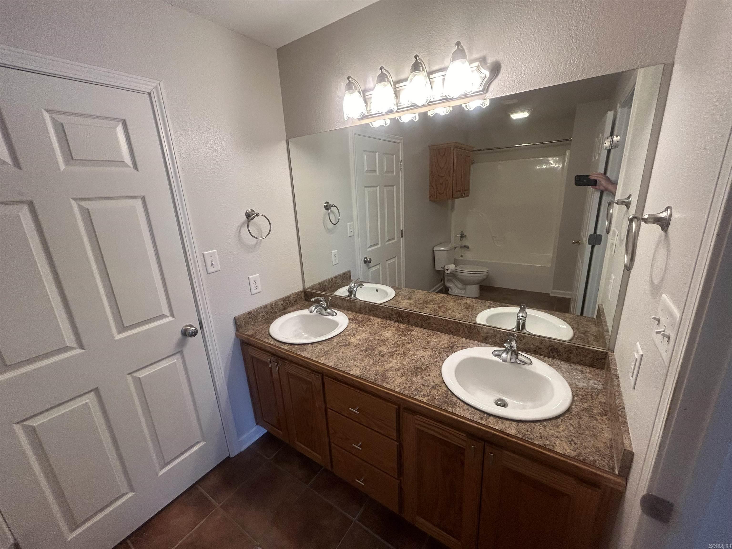 105  Centerview  Searcy, AR