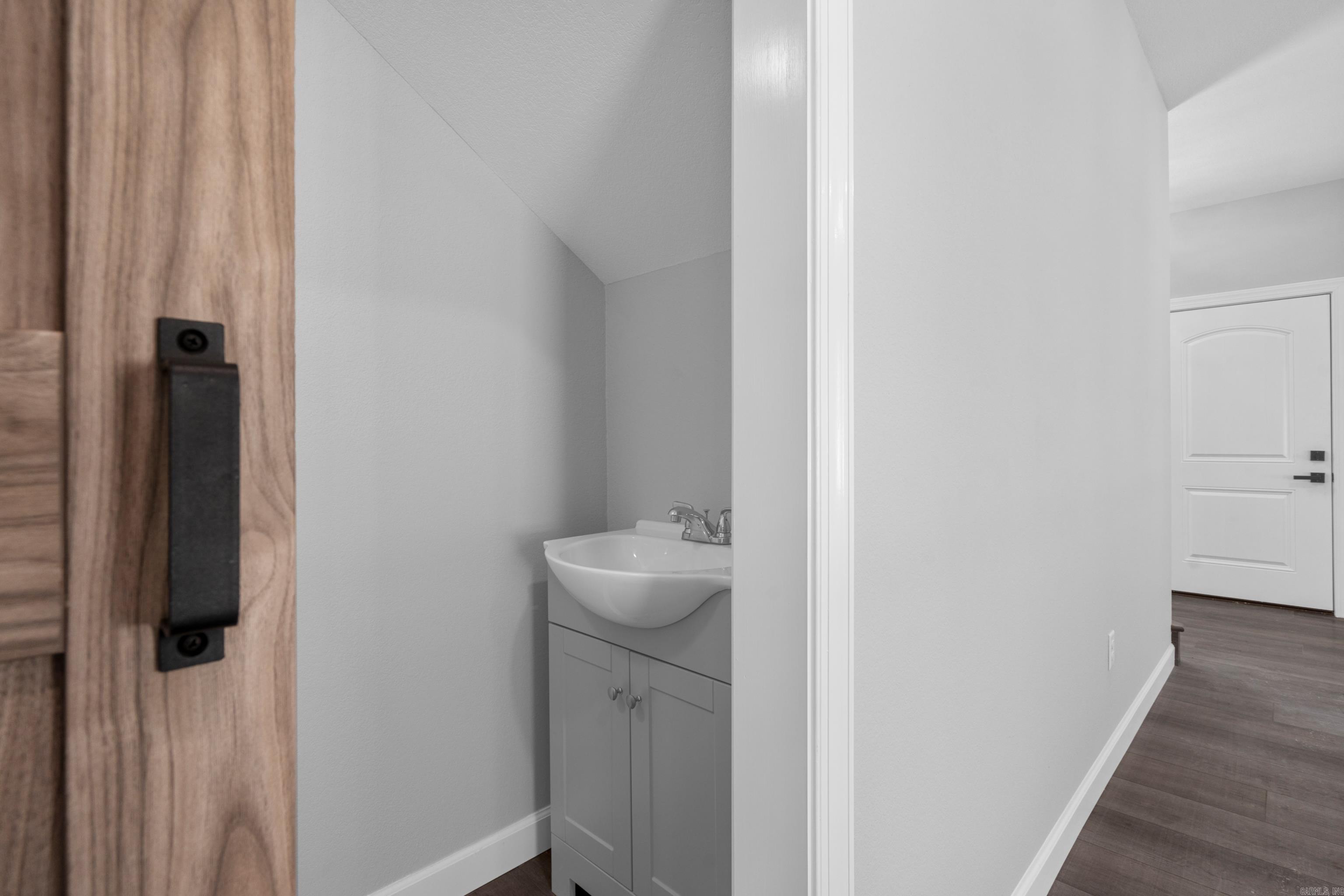 44  Alicante  Hot Springs Village, AR