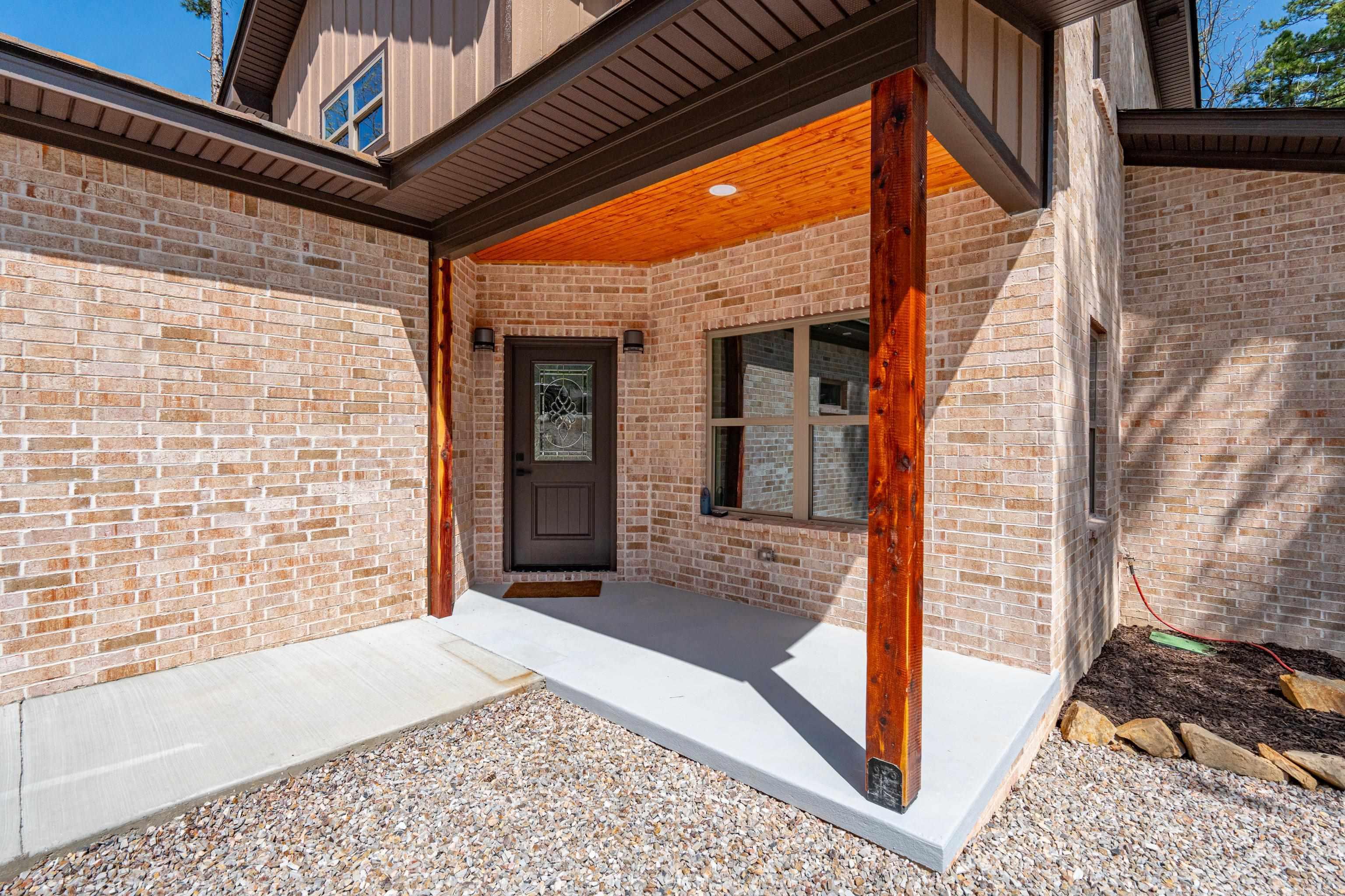 44  Alicante  Hot Springs Village, AR