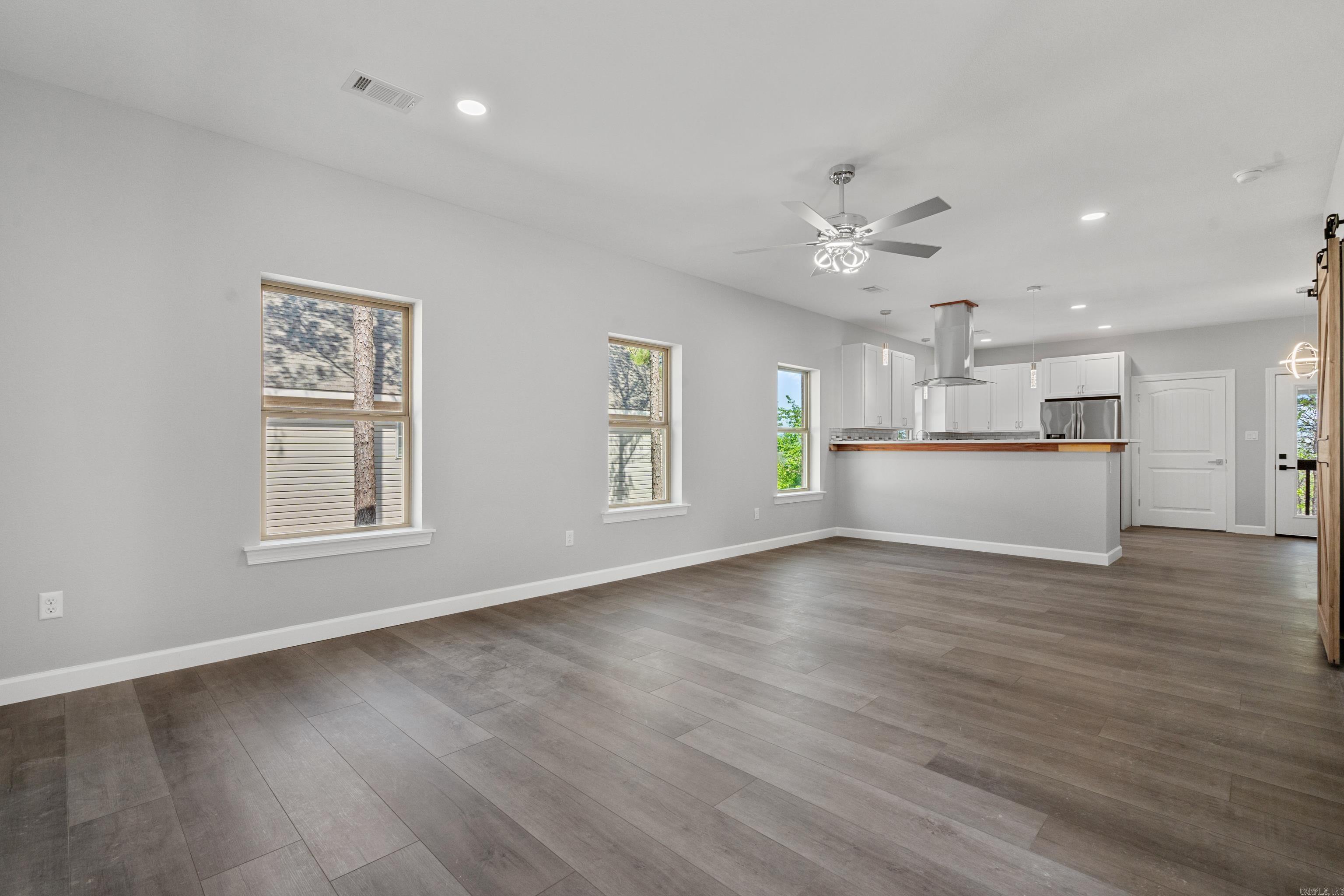 44  Alicante  Hot Springs Village, AR