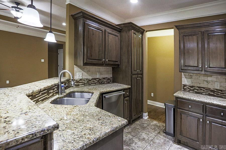1104  Nature  Benton, AR