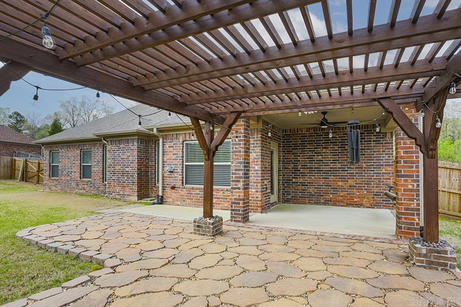 1104  Nature  Benton, AR