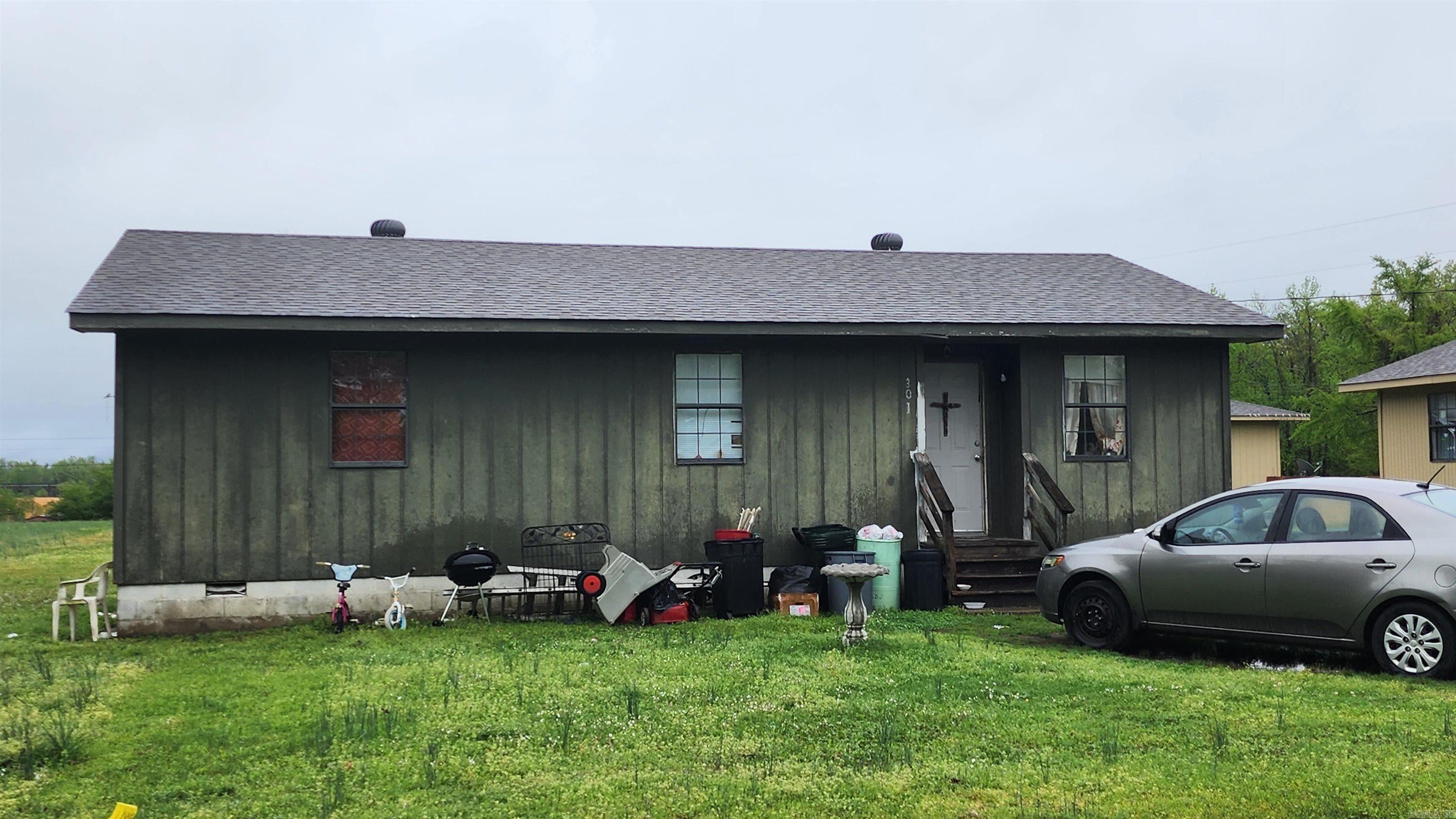 300  Mo  Star City, AR