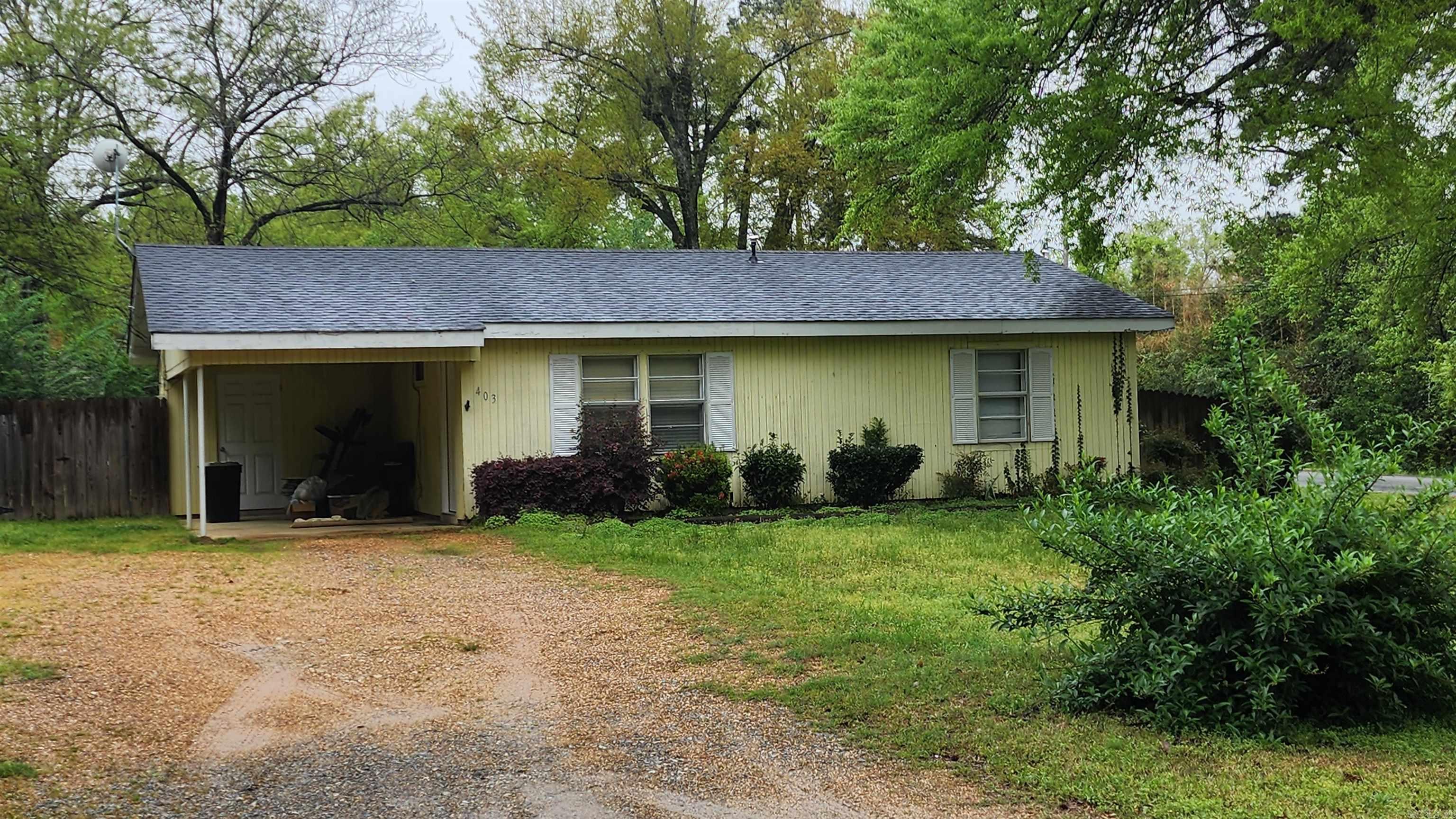 300  Mo  Star City, AR