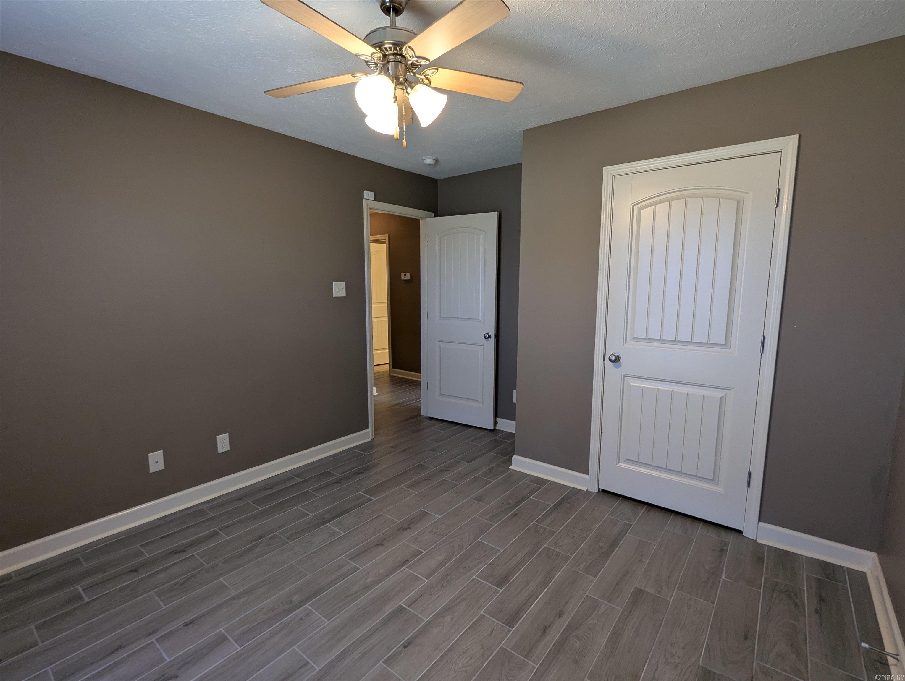 2325  Linda  Conway, AR