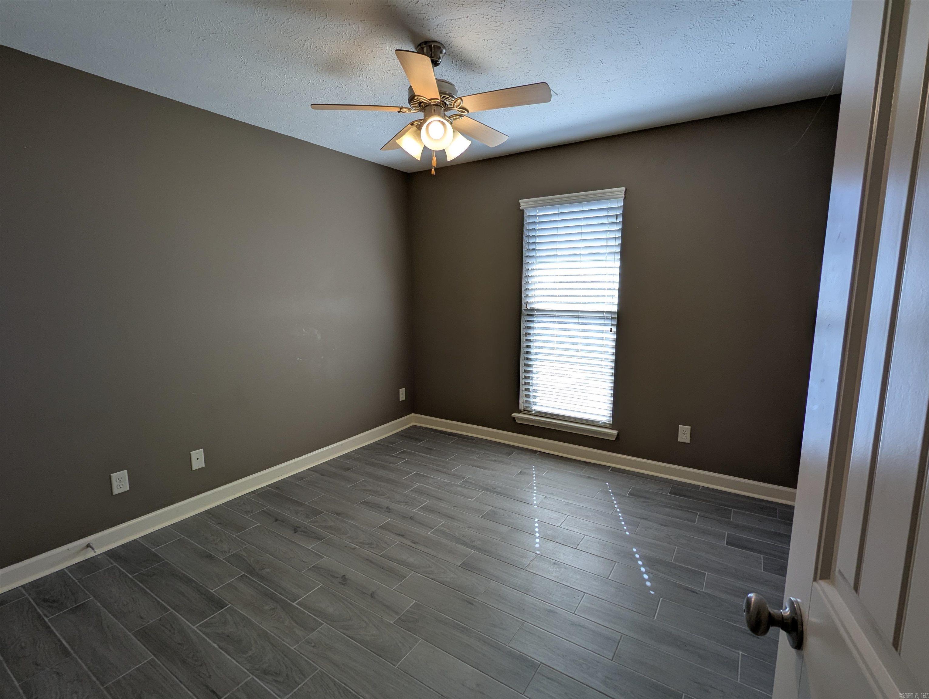 2325  Linda  Conway, AR