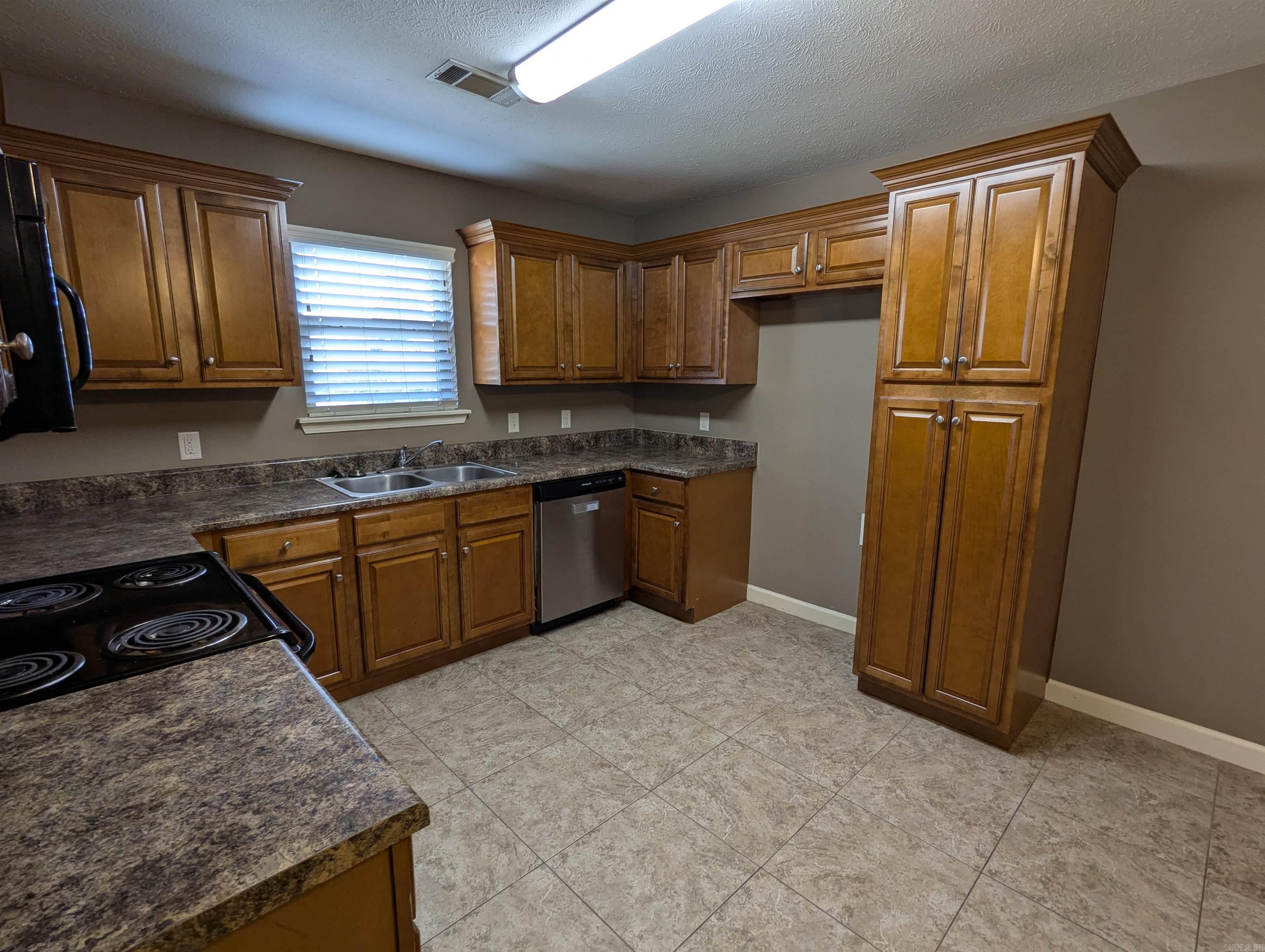 2325  Linda  Conway, AR
