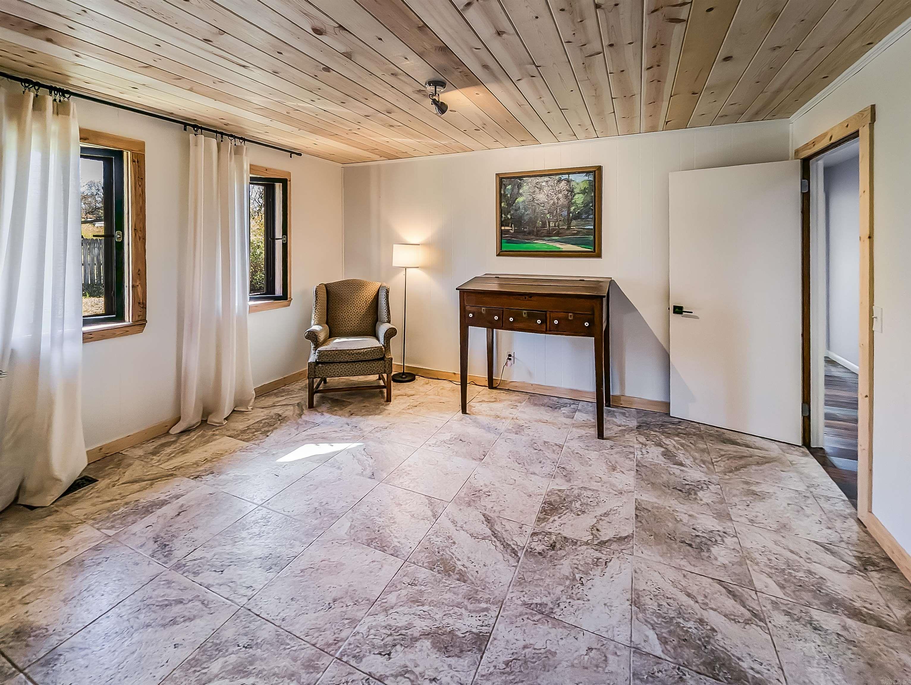 514  Park  Mountain View, AR