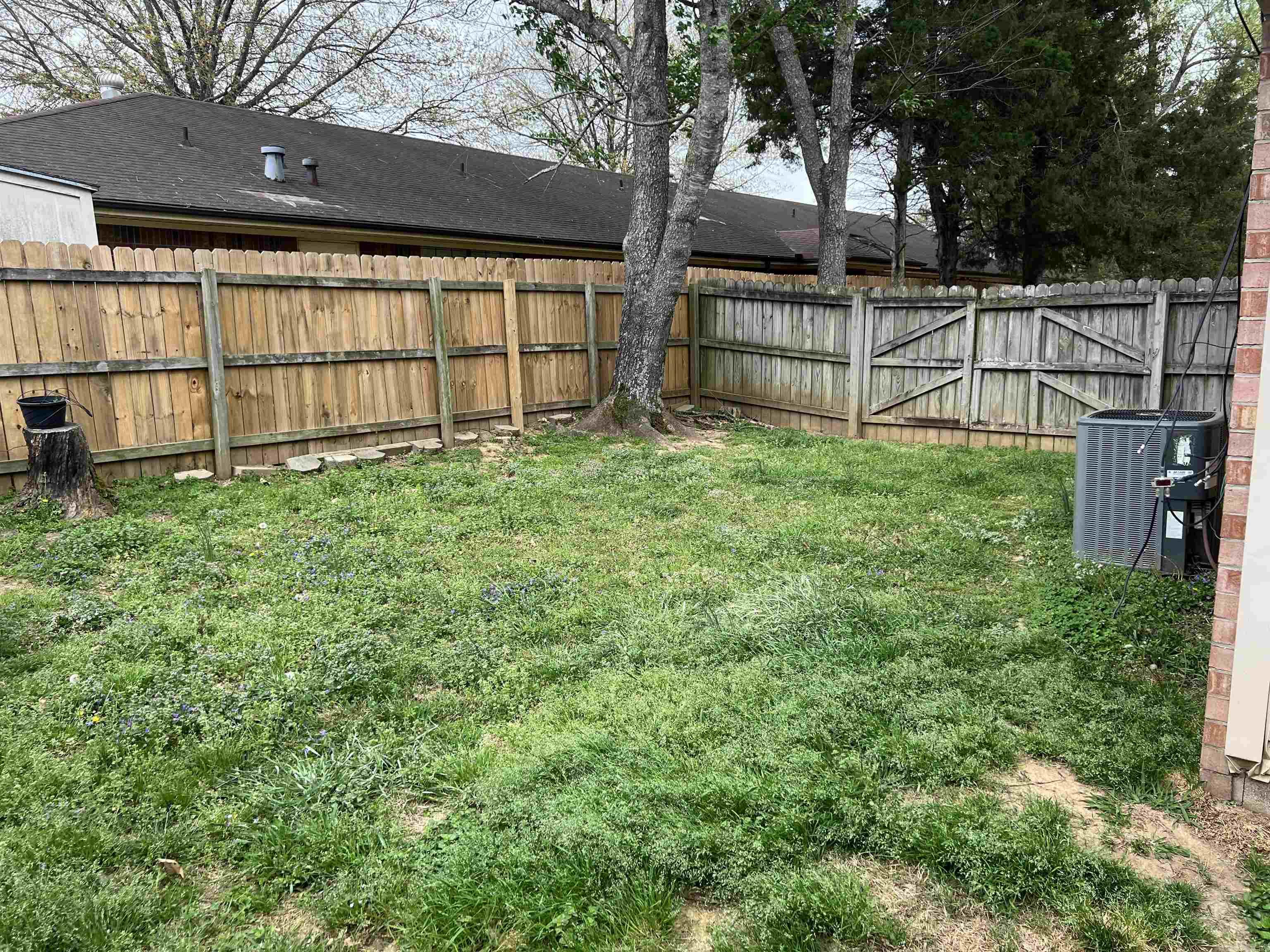 105  Nicole  Searcy, AR