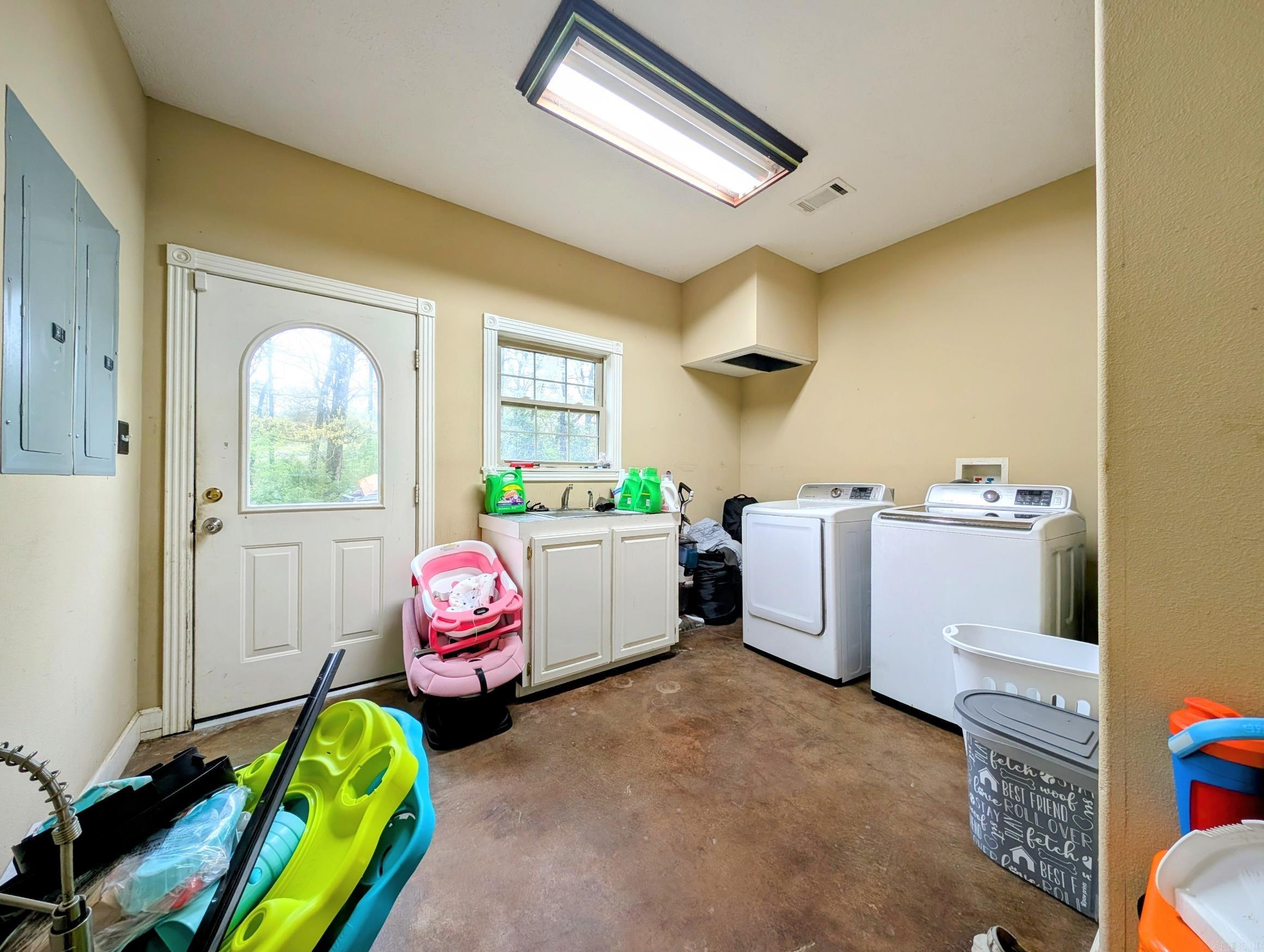 130 Blue Diamond Drive Morrilton, AR 72110