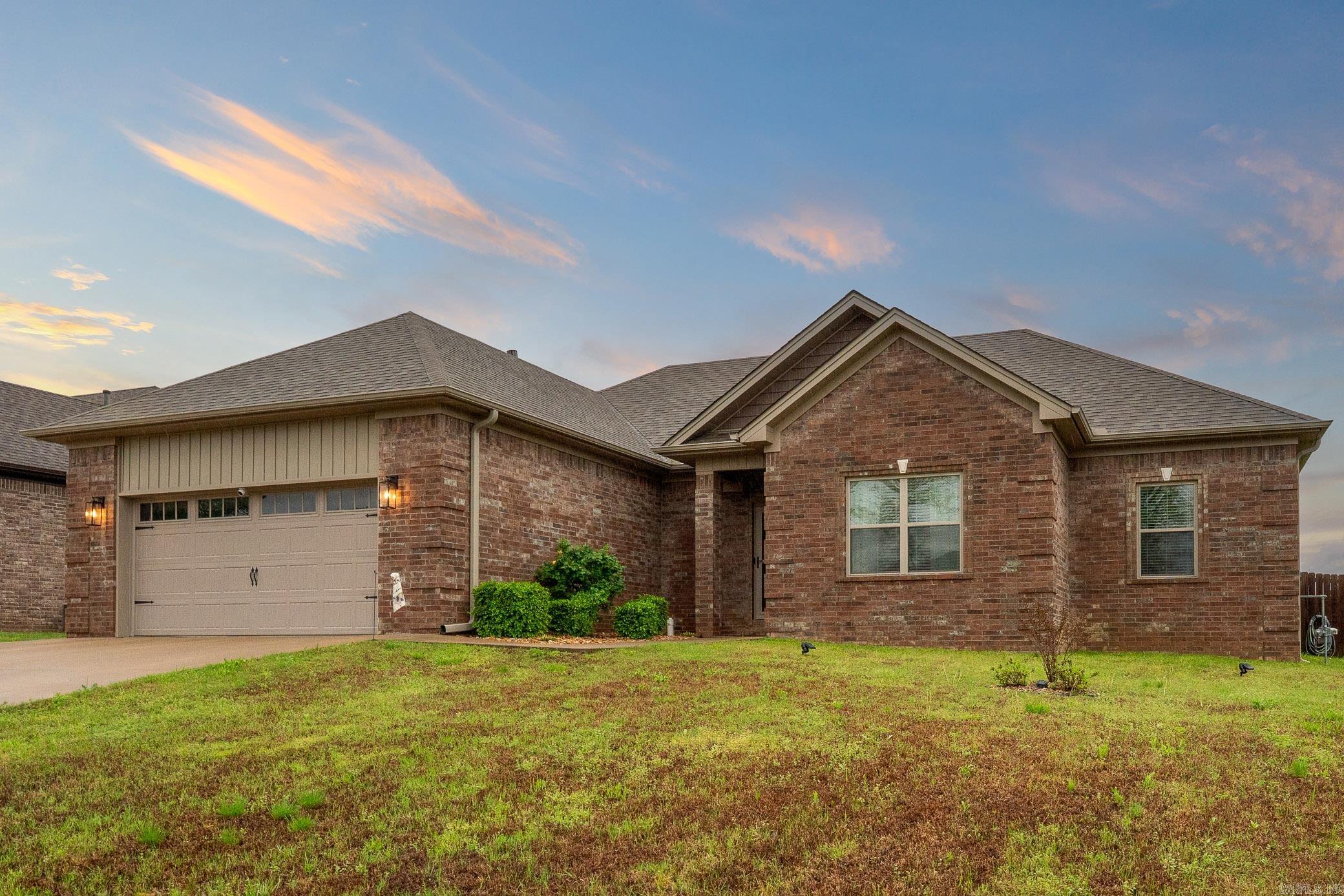 794 Mango Loop Austin, AR 72007