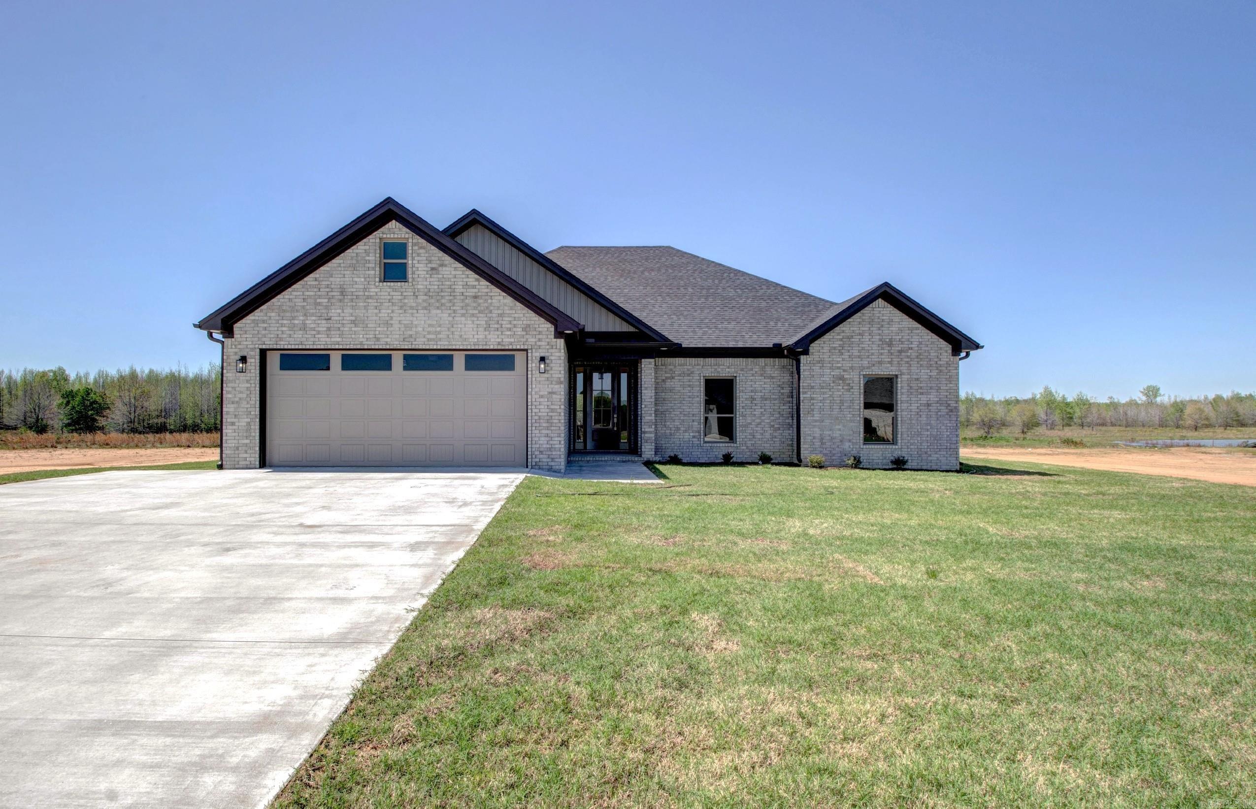 2315  Lakewood  Cabot, AR