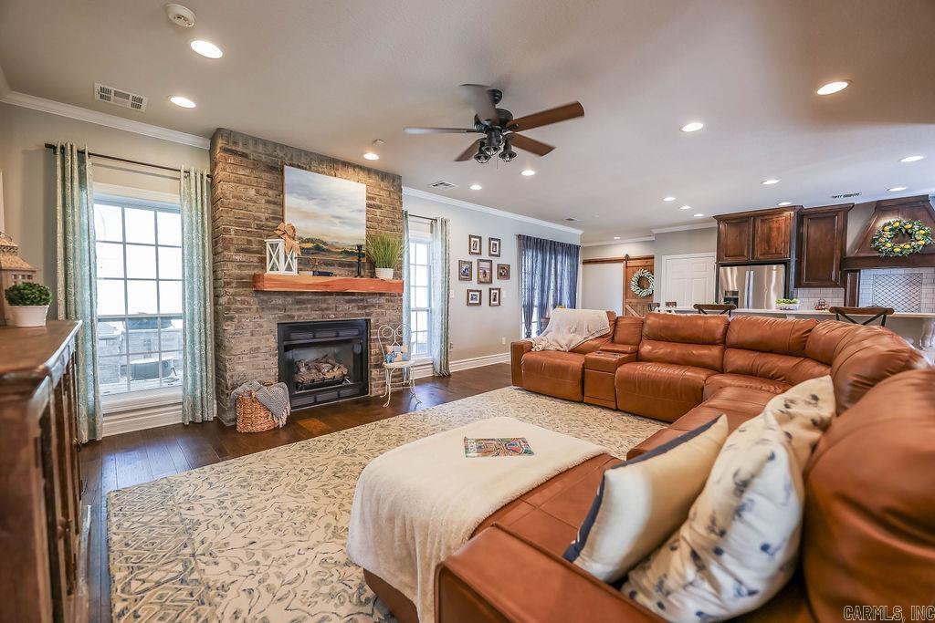 120  Meadow Hills Dr  El Dorado, AR
