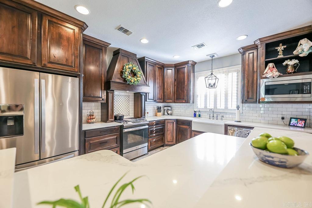 120  Meadow Hills Dr  El Dorado, AR