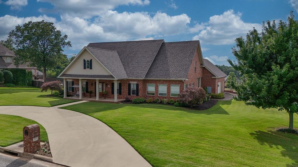 4301 Woodcrest Jonesboro, AR 72404