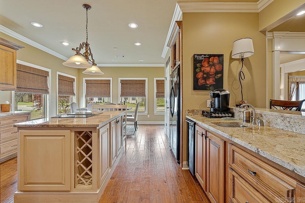 4301 Woodcrest Jonesboro, AR 72404