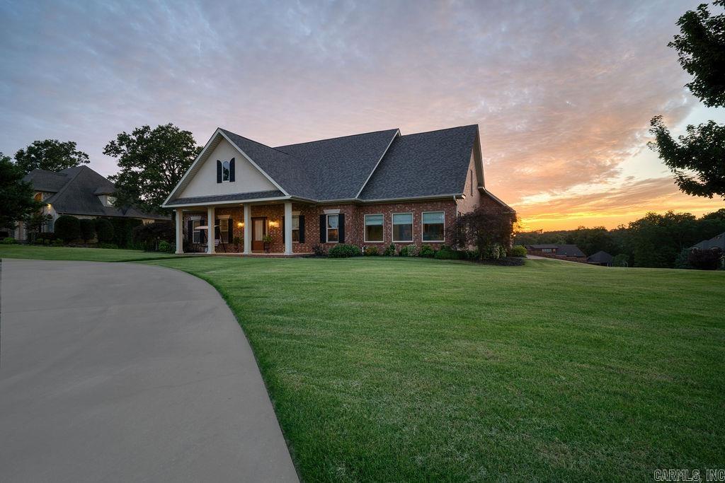 4301 Woodcrest Jonesboro, AR 72404