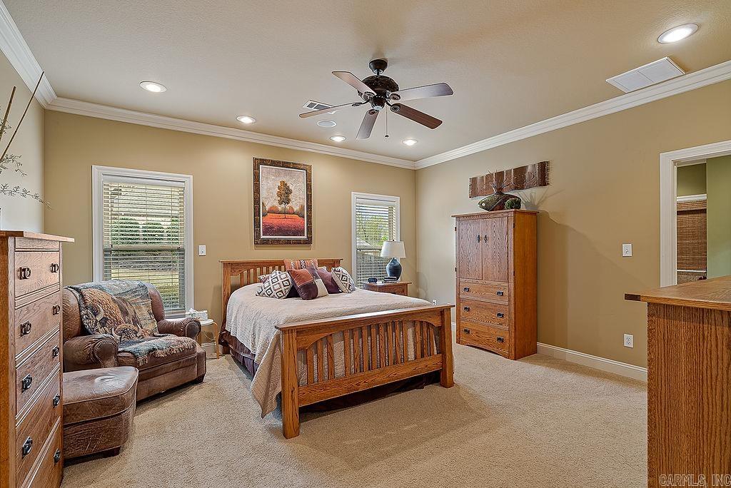 4301 Woodcrest Jonesboro, AR 72404