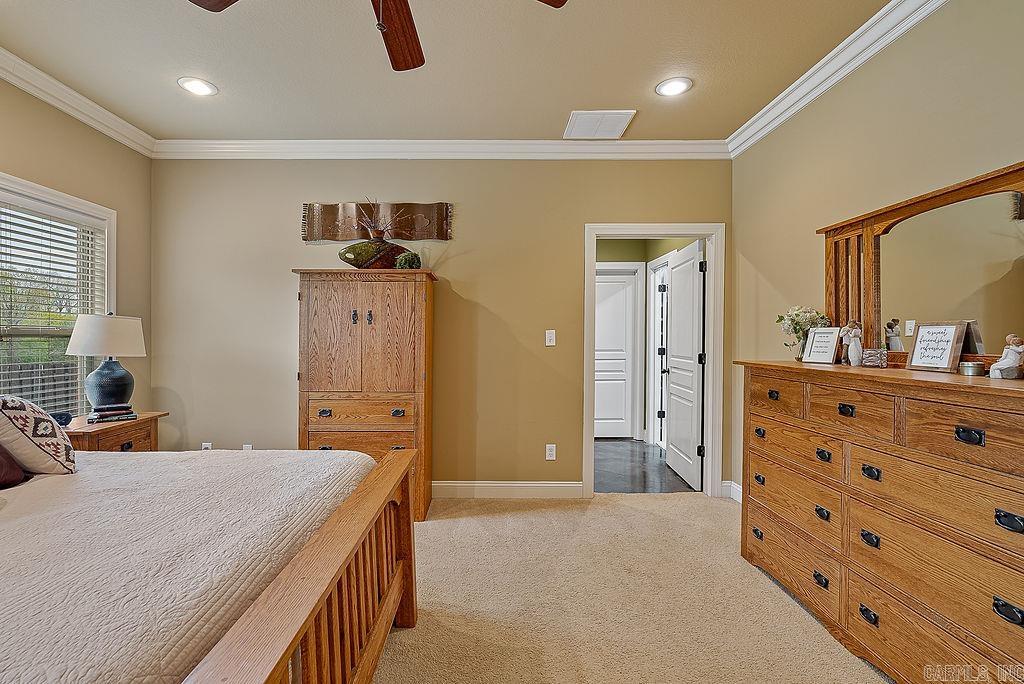 4301 Woodcrest Jonesboro, AR 72404