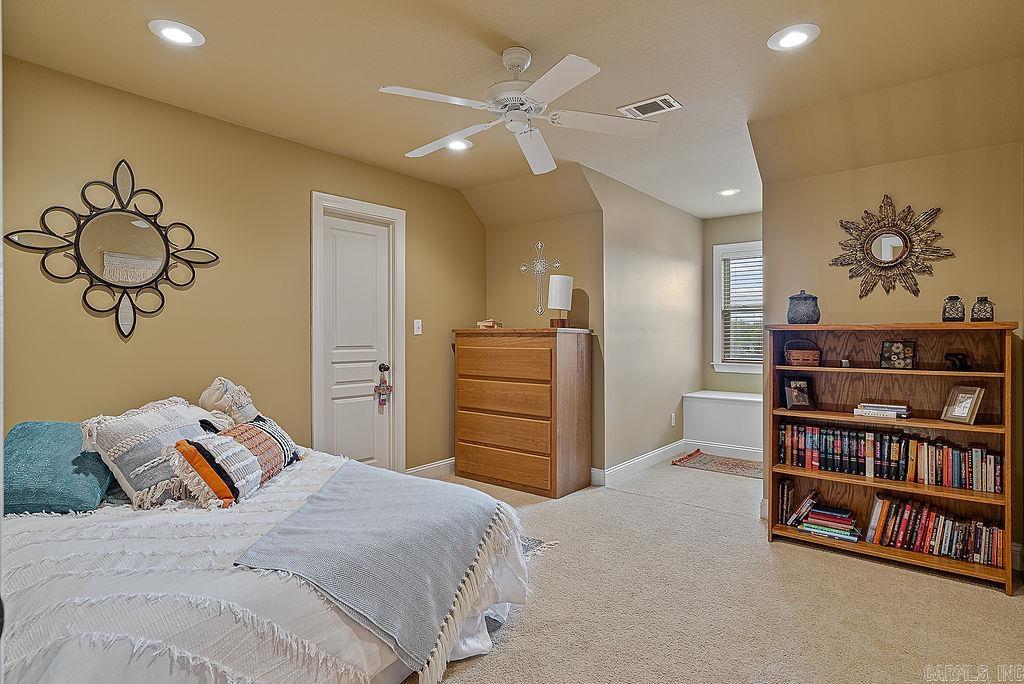 4301 Woodcrest Jonesboro, AR 72404