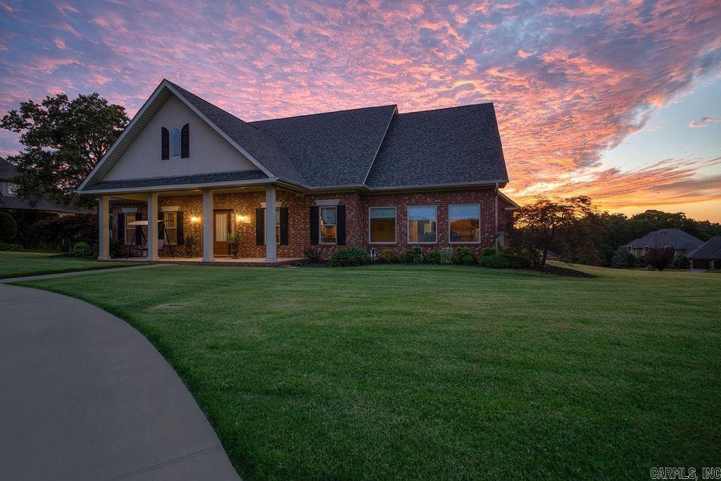 4301 Woodcrest Jonesboro, AR 72404