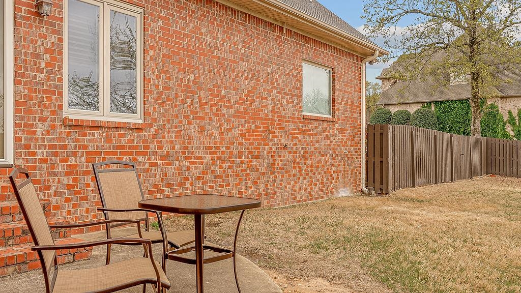 4301  Woodcrest  Jonesboro, AR