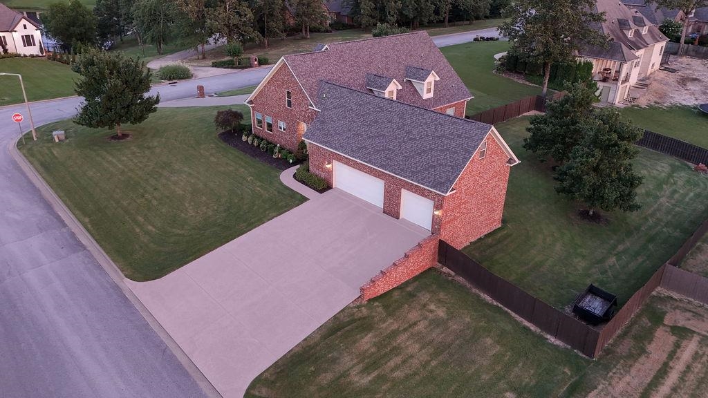 4301 Woodcrest Jonesboro, AR 72404
