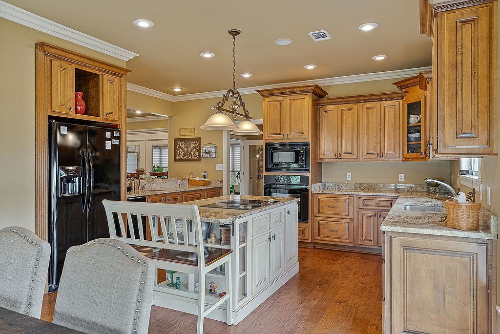 4301  Woodcrest  Jonesboro, AR