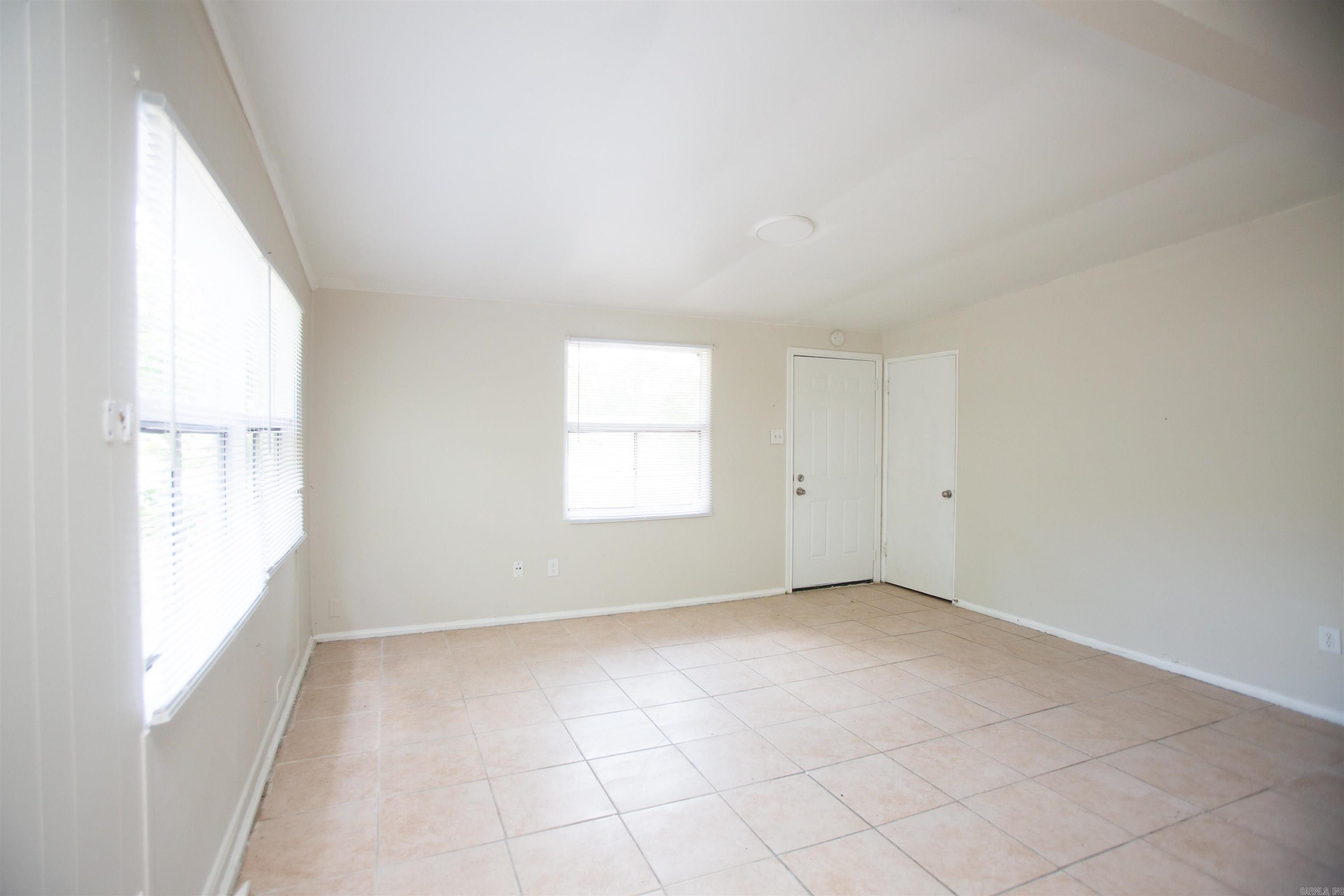 2204  Howard  Pine Bluff, AR