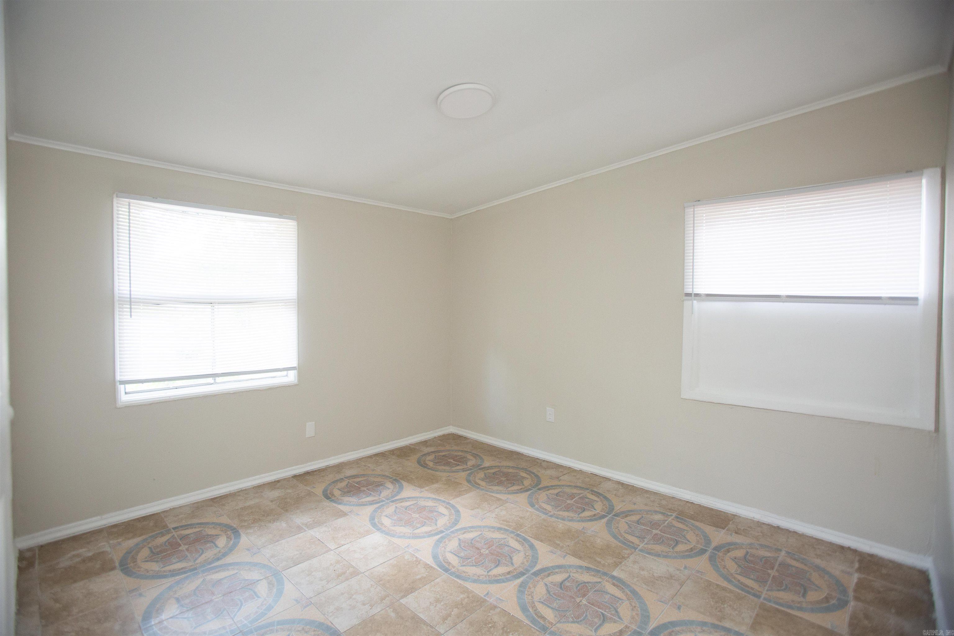 2204  Howard  Pine Bluff, AR