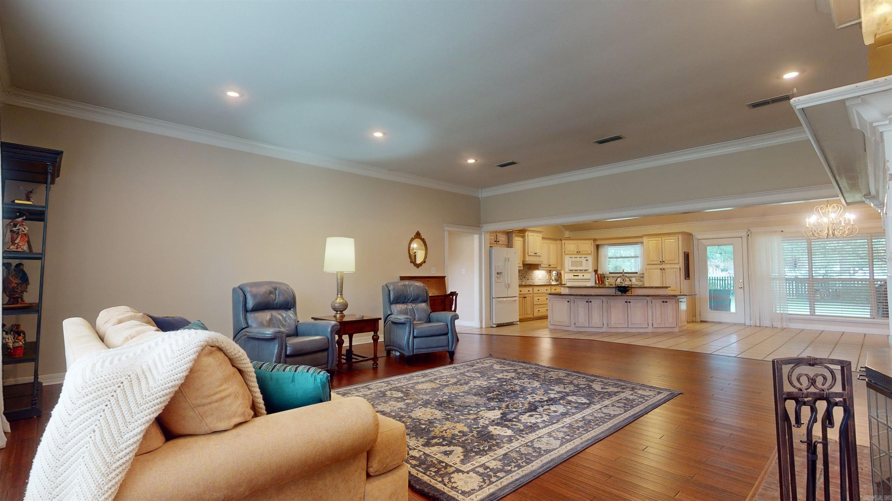 409  Meadows Rd  Texarkana, AR