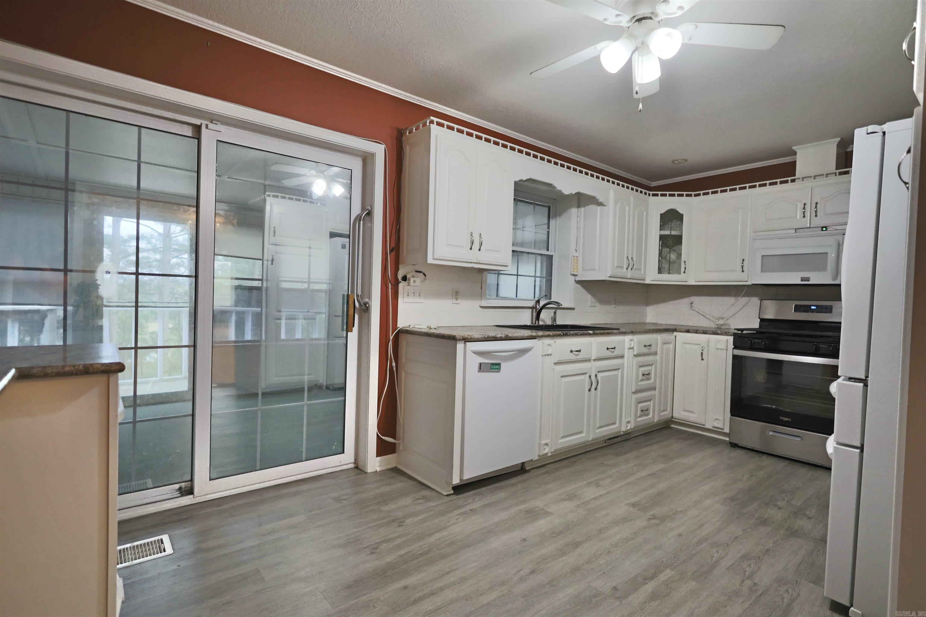 221  Perry  Glenwood, AR