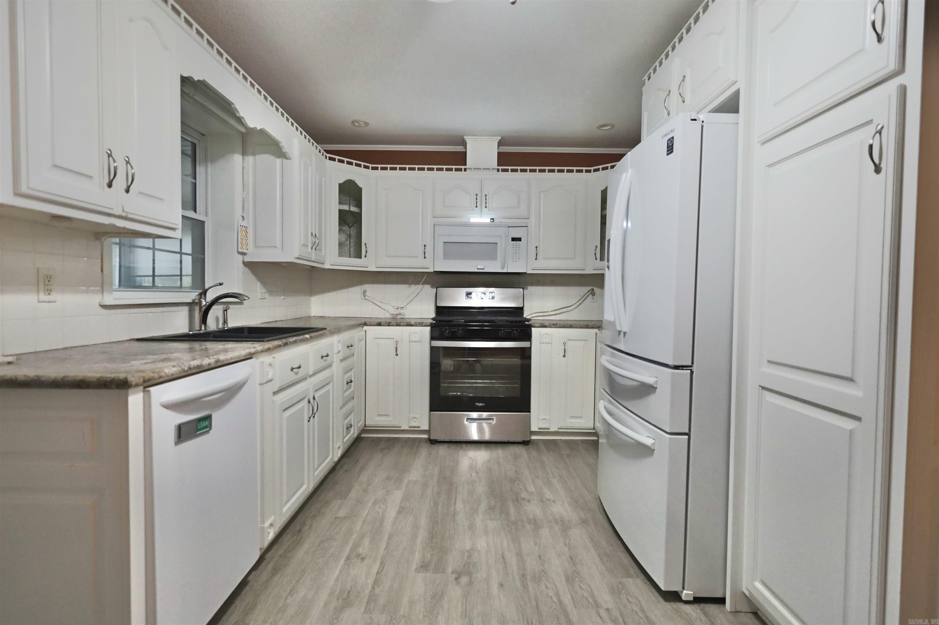 221  Perry  Glenwood, AR